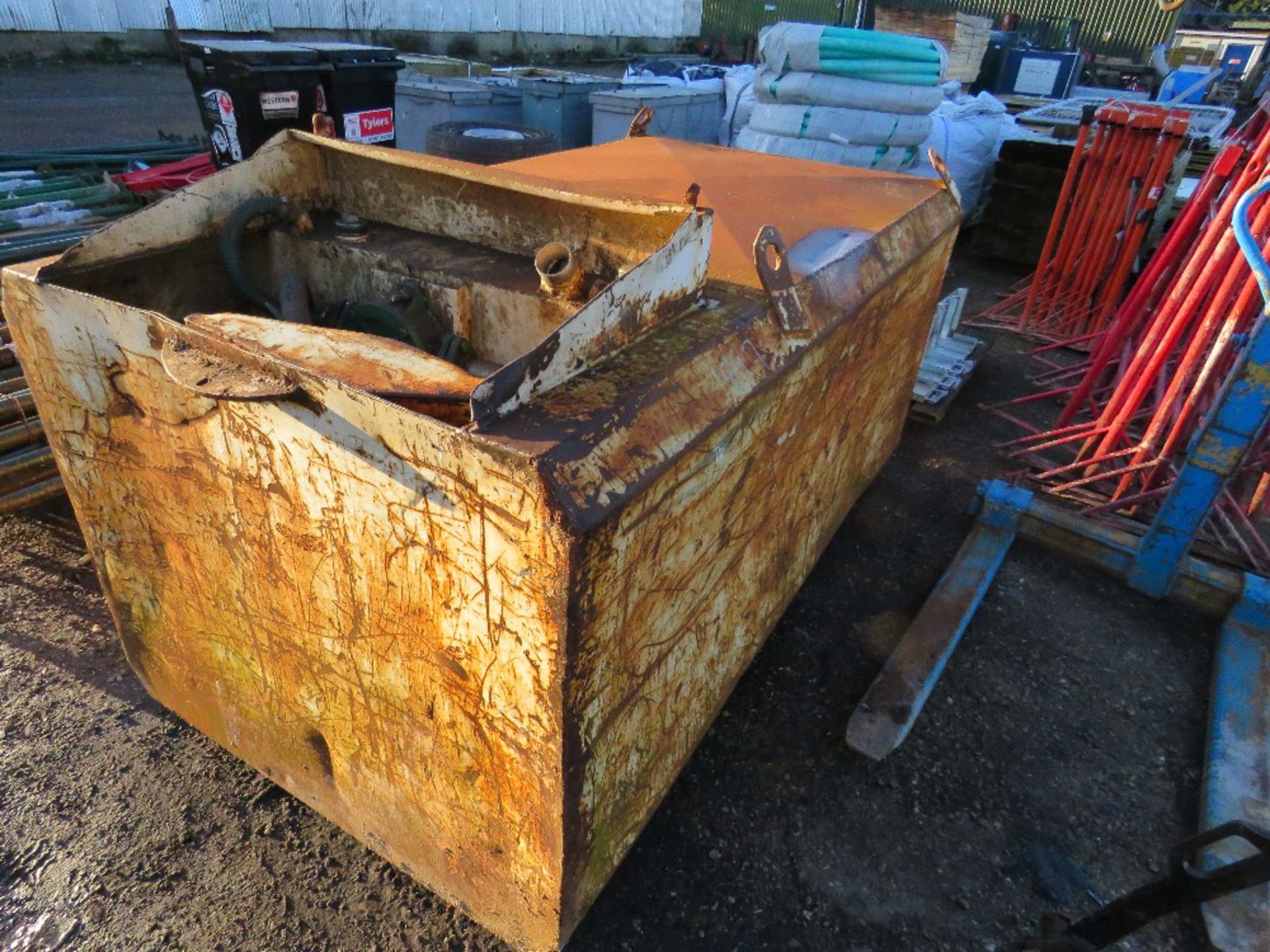 BUNDED FUEL TANK WITH PIPE AND MANUAL PUMP. - Image 3 of 3