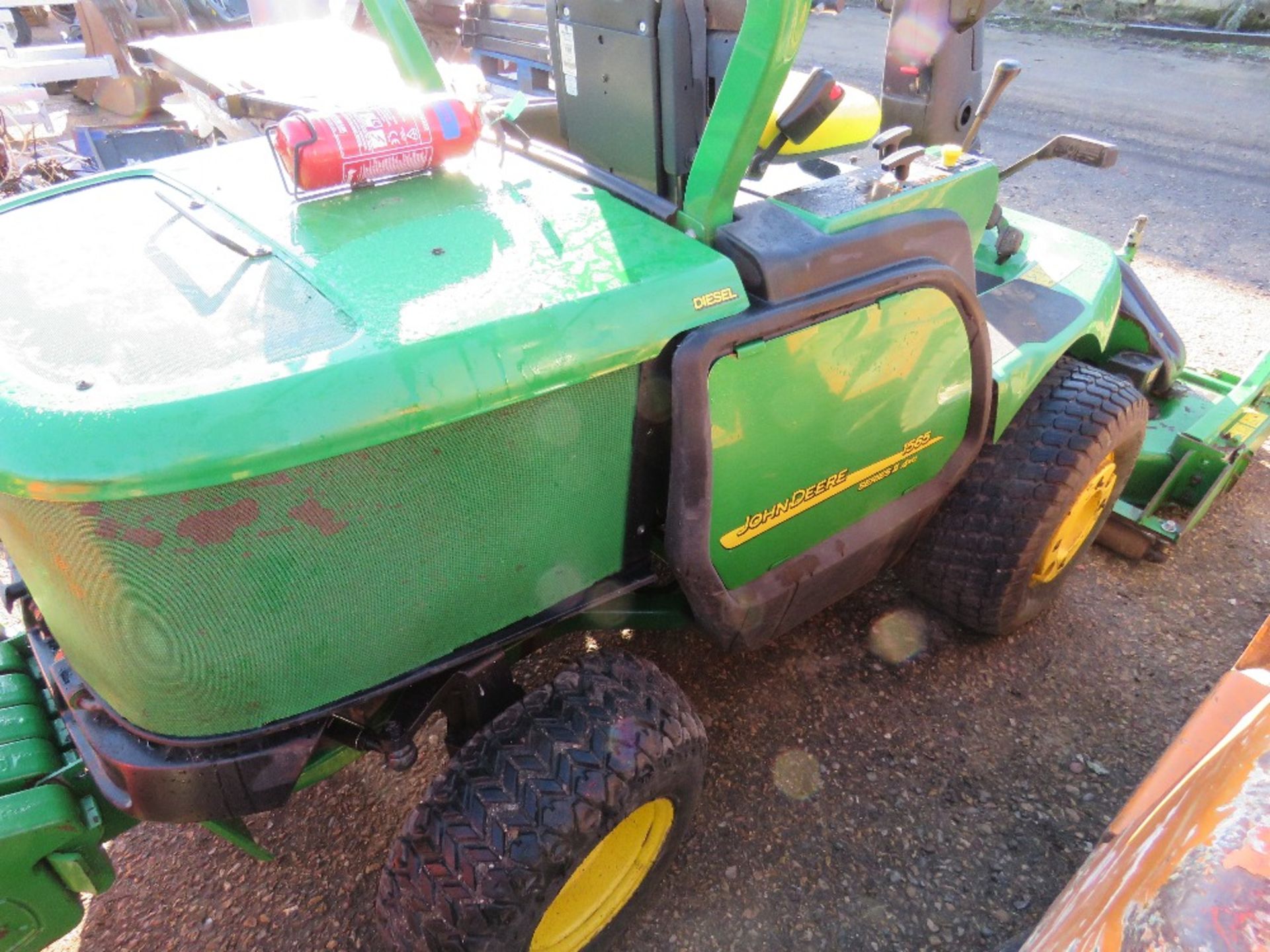 JOHN DEERE 1565 SERIES 2 OUT FRONT 4WD ROTARY MOWER, YEAR 2008 BUILD. 7 IRON V FLEX DECK FITTED - Image 7 of 7