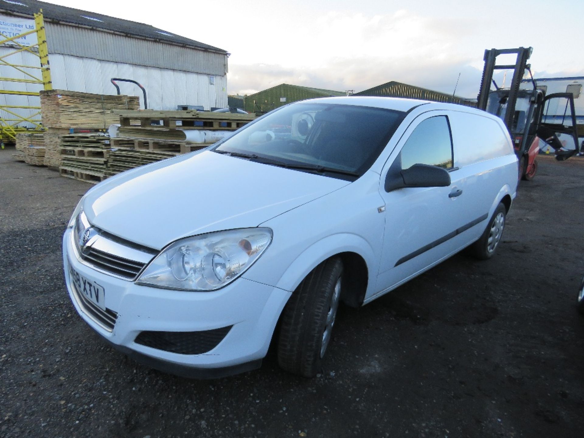 ASTRA DIESEL VAN REG:LN58 XTV. 161,421 REC MILES. - Image 7 of 7