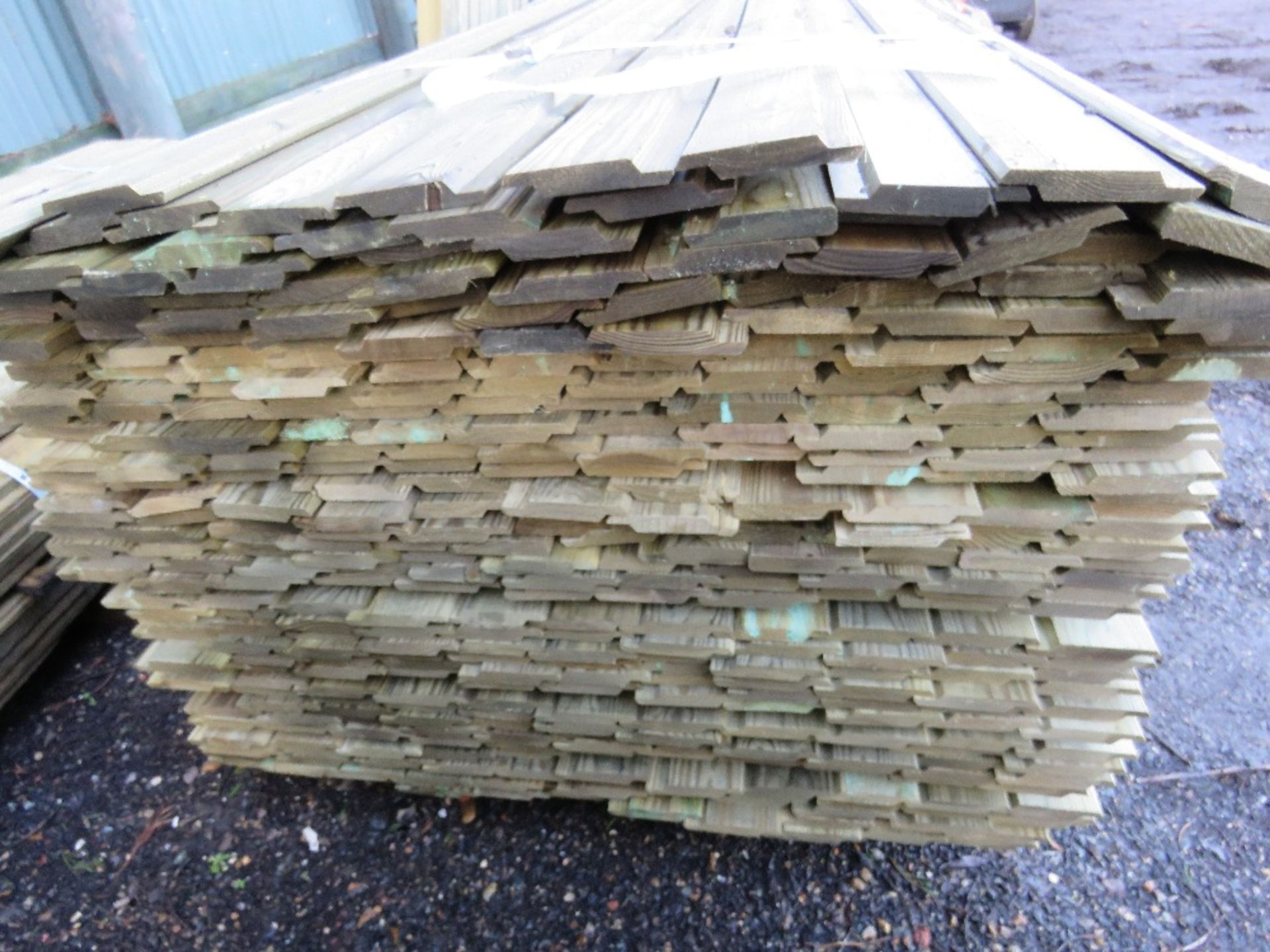PACK OF SHIPLAP TIMBER CLADDING BOARDS, 1.83 M X 10CM WIDTH APPROX. - Image 2 of 3