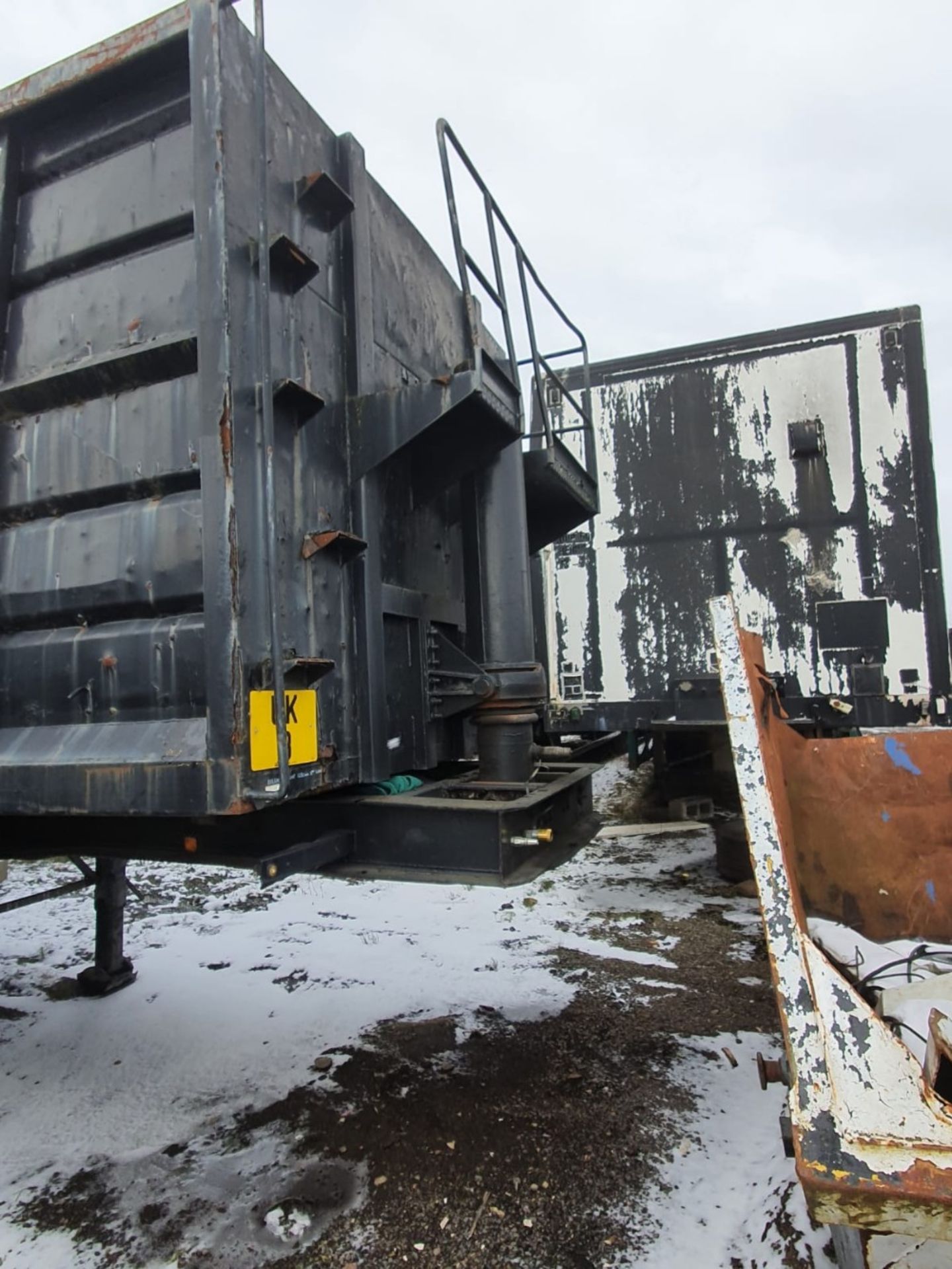 WEIGHTLIFTER 3STT TRIAXLED SCRAP SPEC TIPPING ARTIC TRAILER. YEAR 1987 BUILD. TEST EXPIRED. 34,500KG - Image 3 of 6