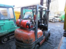 TOYOTA 426FCCU30 GAS FORKLIFT, YEAR 1997.