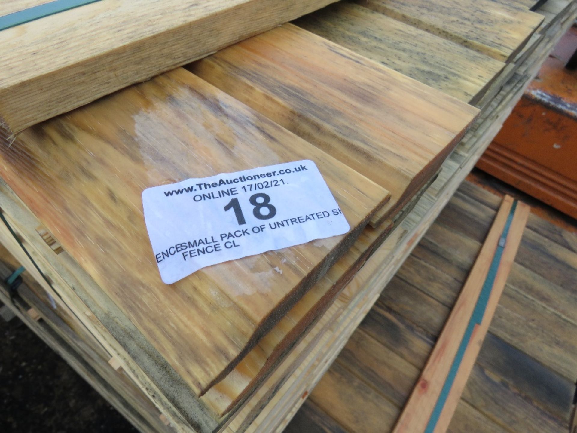 SMALL PACK OF UNTREATED SHIPLAP FENCE CLADDING BOARDS. 0.81M X 10CM APPROX. - Image 3 of 6