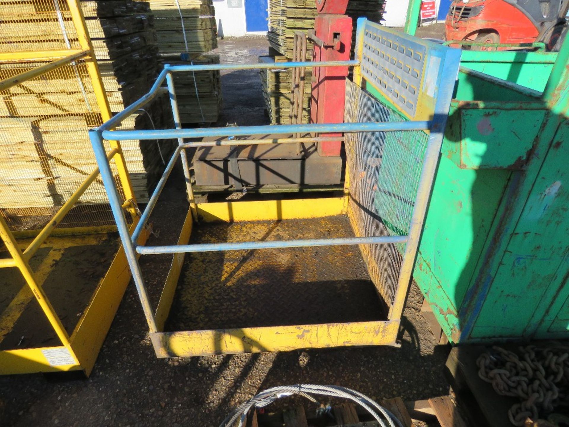 FORKLIFT MOUNTED MAN CAGE.