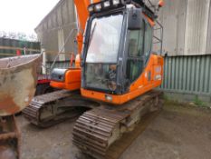 DOOSAN DX140LC 14 TONNE STEEL TRACKED EXCAVATOR, YEAR 2011. 9845 REC HOURS. CAB GUARDS. 4 X BUCKETS