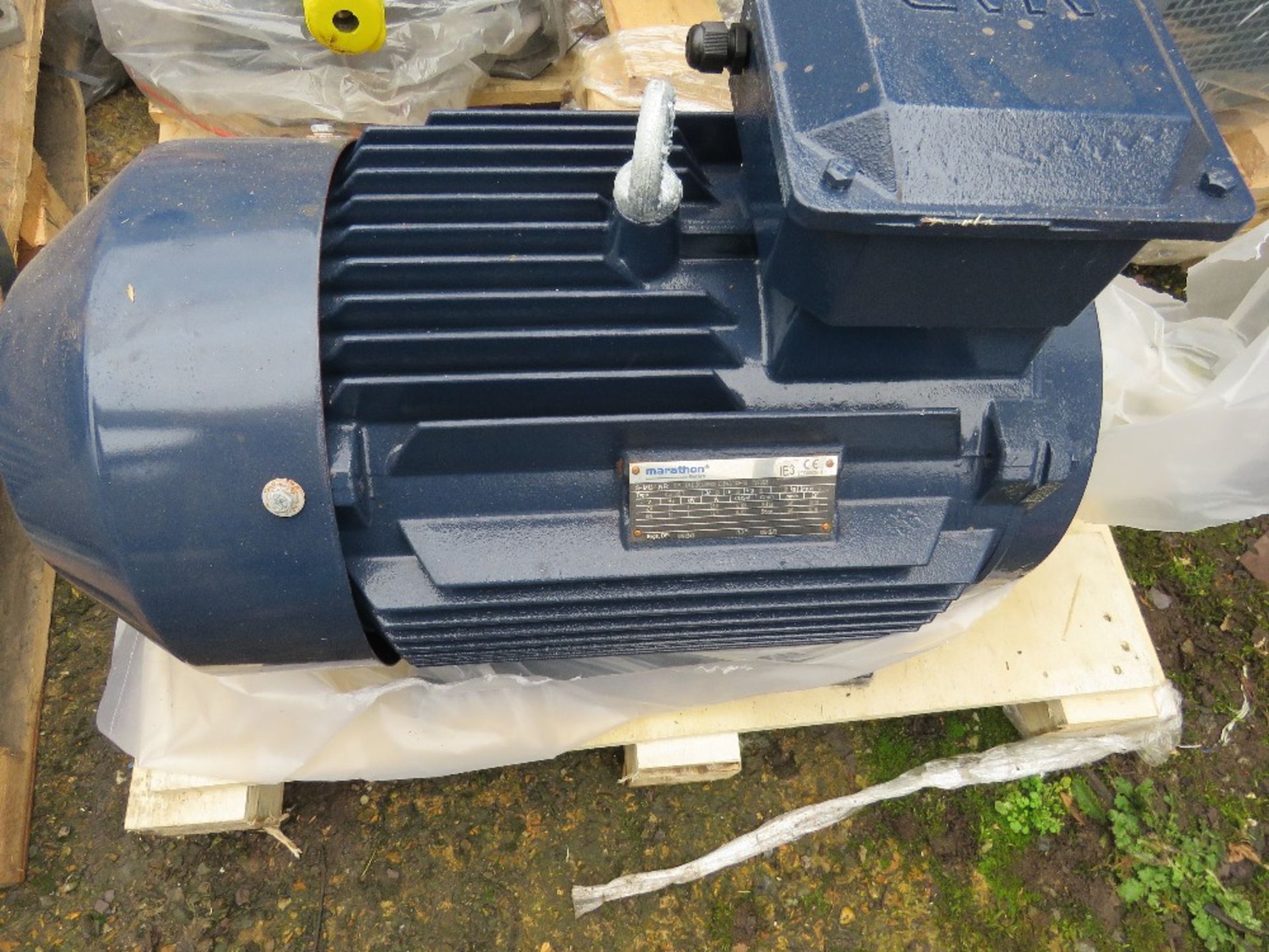 1 X MARATHON INDUSTRIAL 11KW RATED ELECTRIC MOTOR, SOURCED FROM DEPOT CLEARANCE. - Image 2 of 3