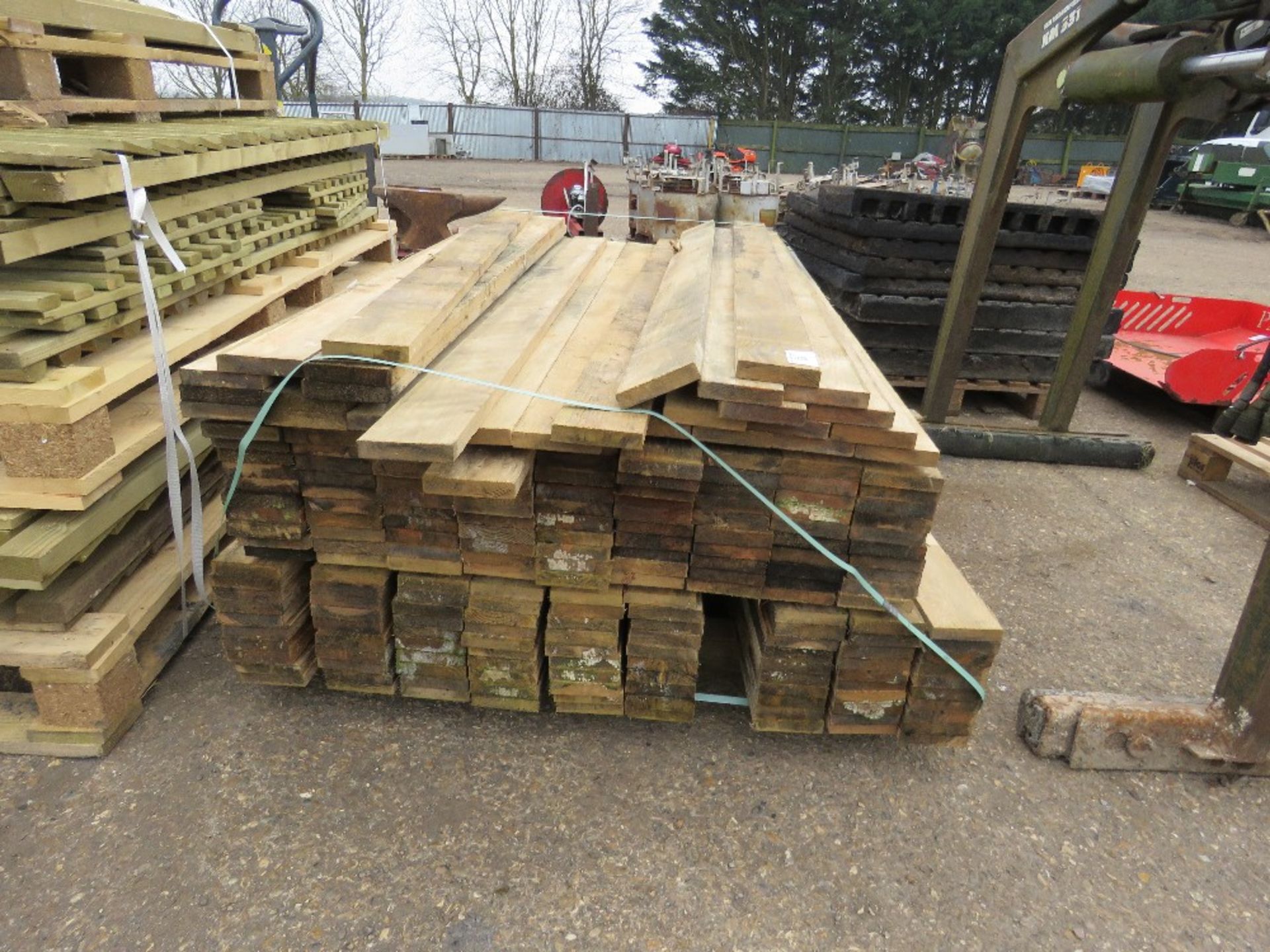 PACK OF TIMBER BOARDS 1.75M X 10CM X 2.5CM APPROX. - Image 2 of 2