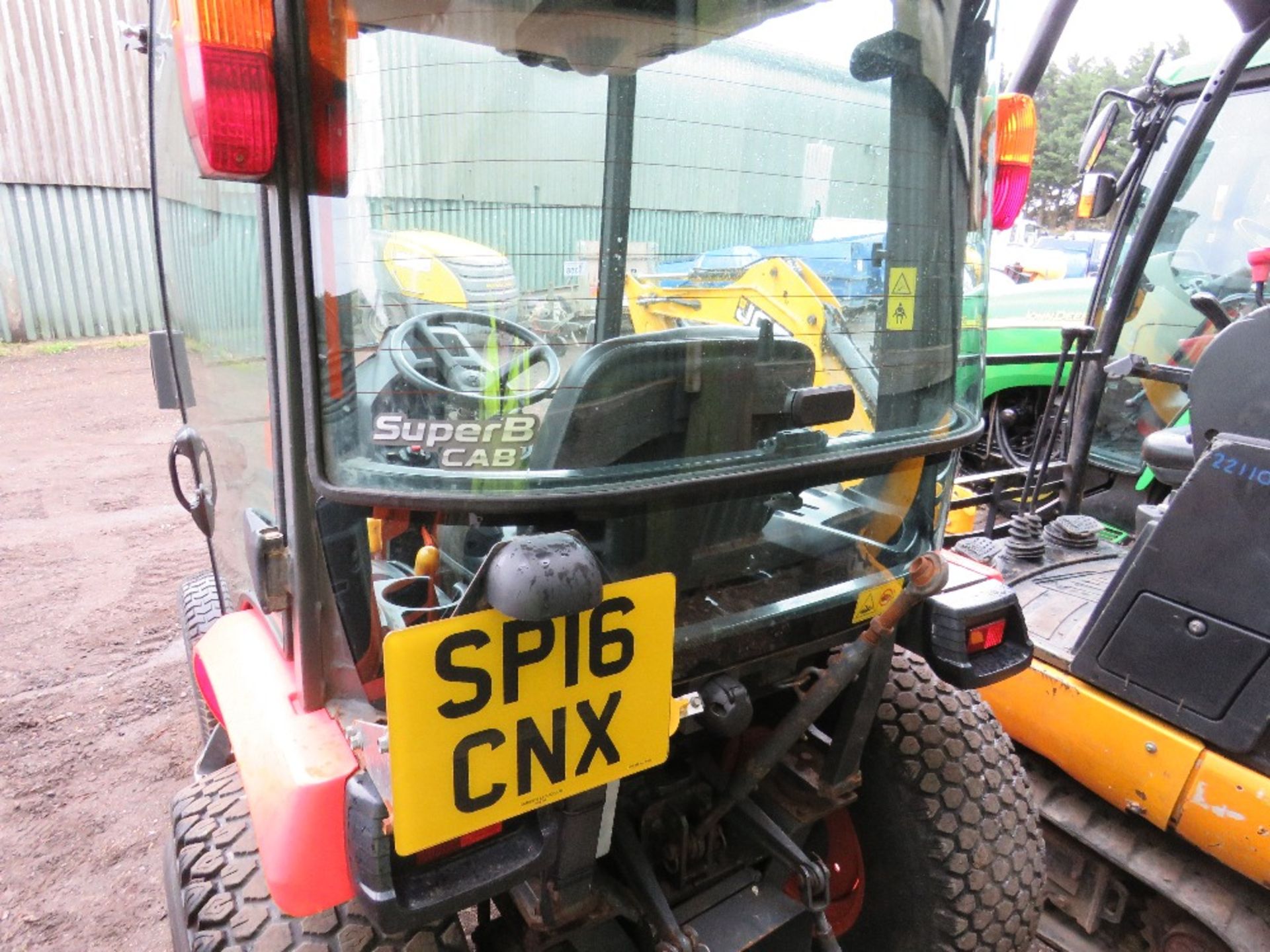 KUBOTA B2350 4WD CABBED COMPACT TRACTOR, 958 REC HOURS. REG:SP16 CNX WITH V5. - Image 9 of 10