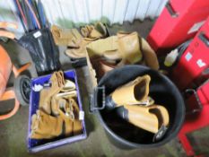 QUANTITY OF MIXED SIZED RIGGER BOOTS, AS NEW, 16 X PAIRS APPROX IN TOTAL.