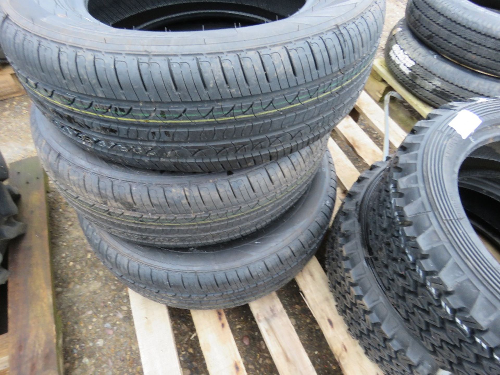 3 X TYRES SIZE 20565R15 94V FOR MERCEDES SPRINTER OR SIMILAR.