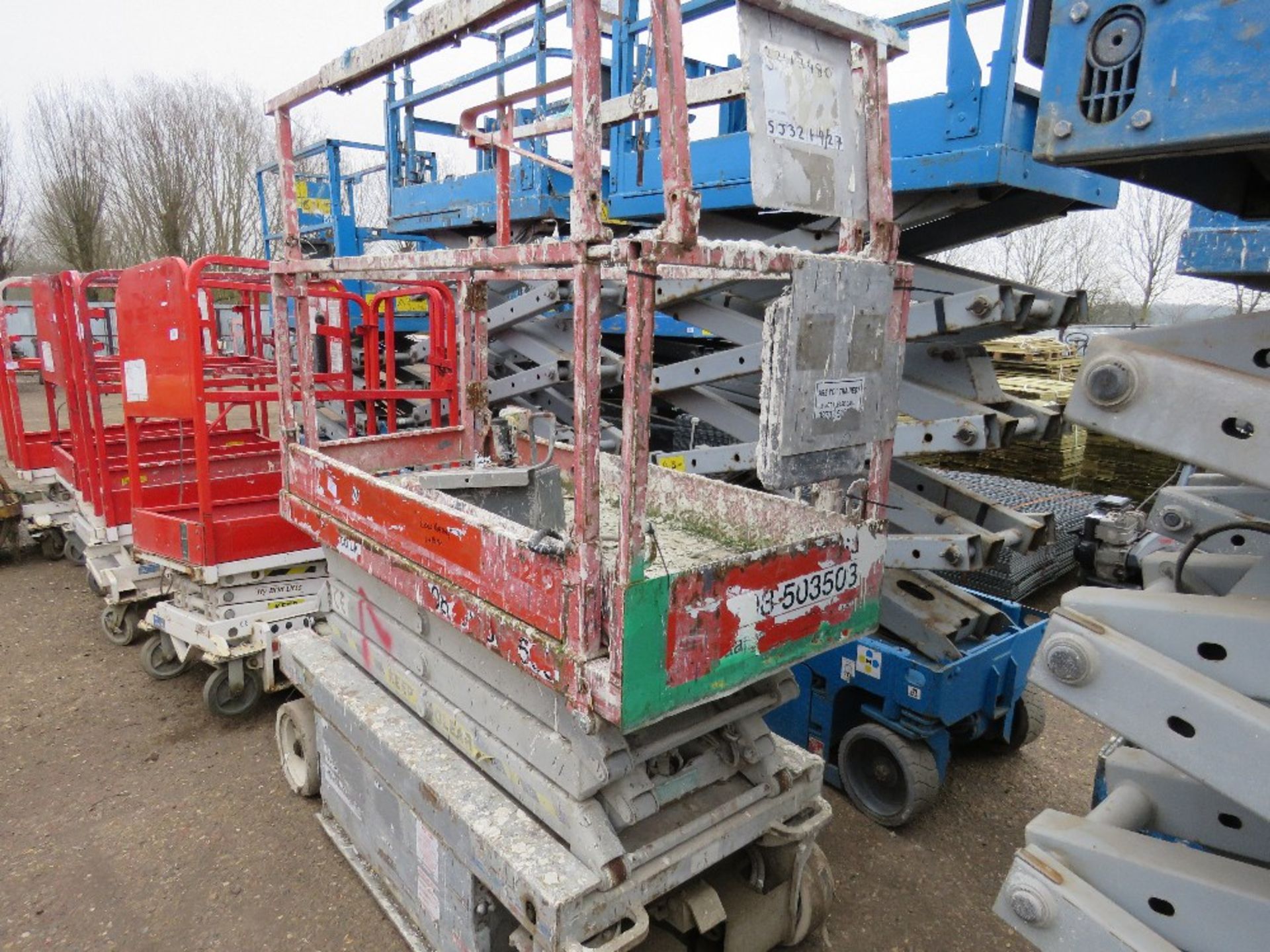 SKYJACK SJ111 3219 SCISSOR LIFT ACCESS PLATFORM, 6.57M MAX WORKING HEIGHT. SN:22013480. WHEN TESTED - Image 3 of 4