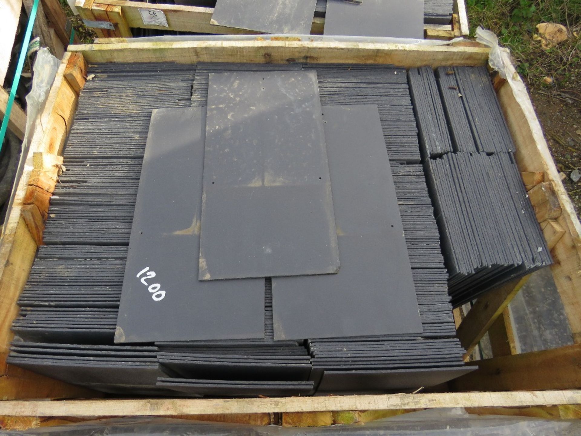 2 X STILLAGES OF ARTIFICIAL SLATE EFFECT ROOFING SLATES. - Image 2 of 3