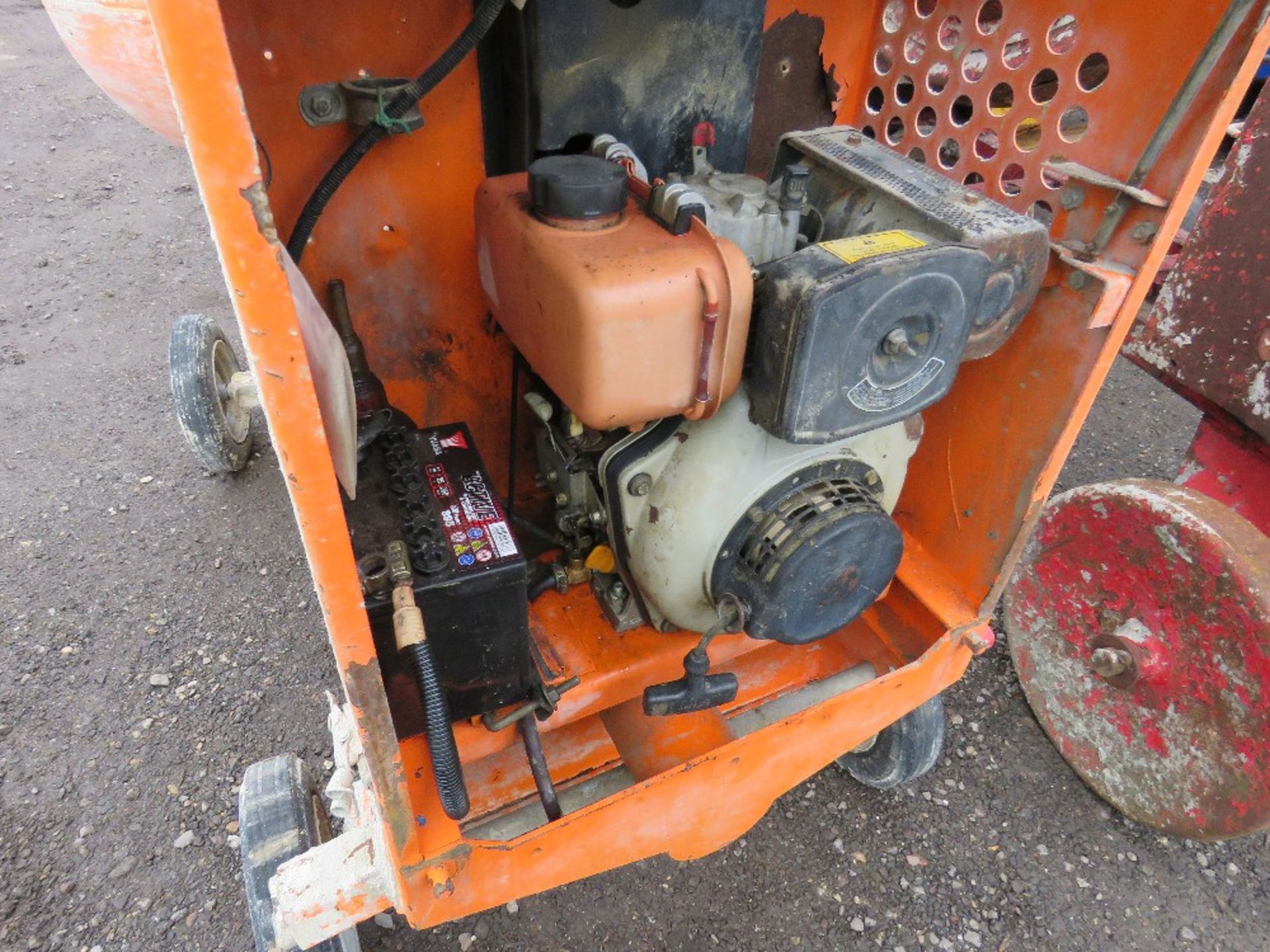 BELLE DIESEL SITE MIXER WITH YANMAR ELECTRIC START ENGINE. WHEN TESTED WAS SEEN TO RUN AND MIX. - Image 3 of 4