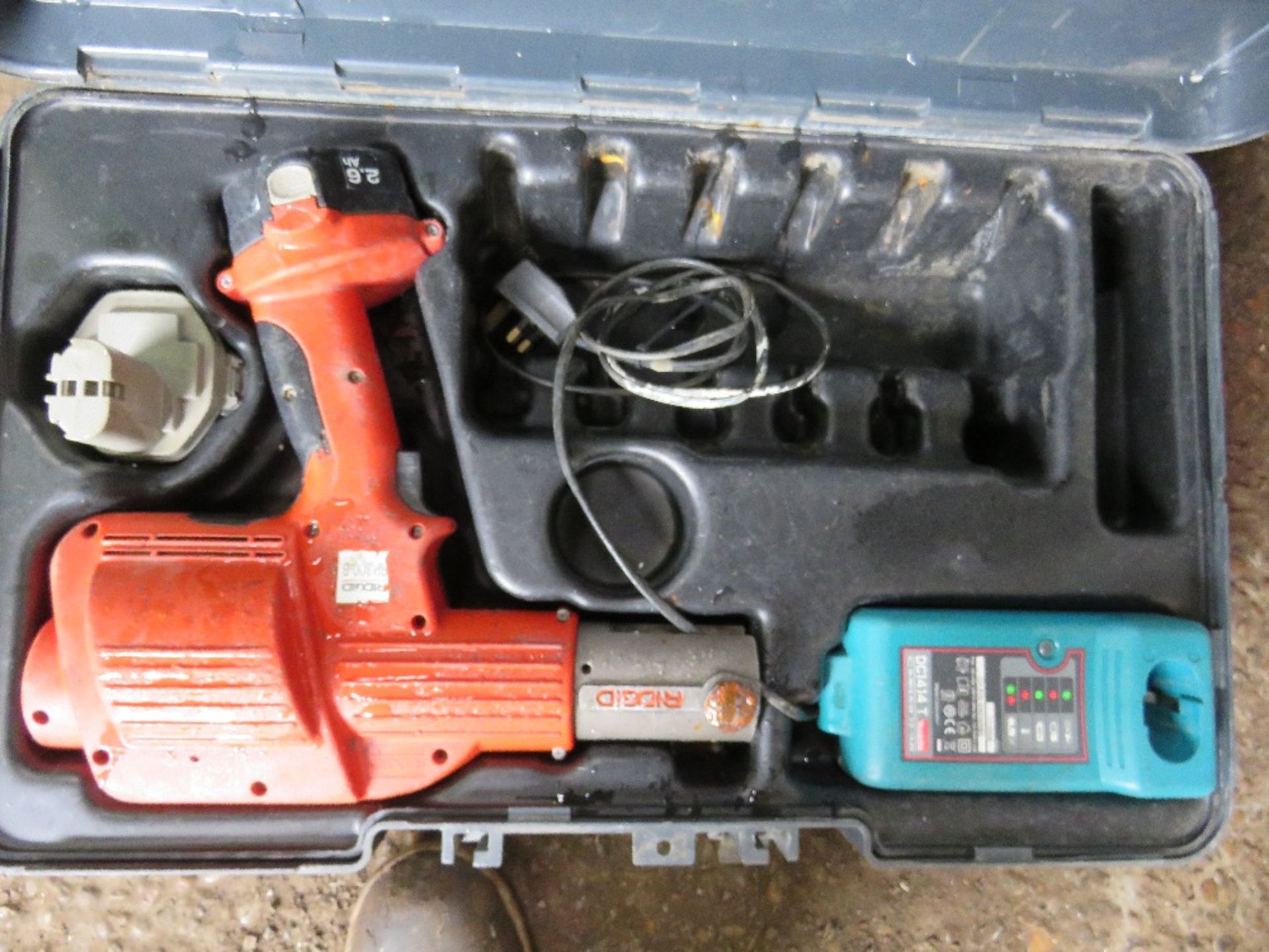 RIDGID RP300-B BATTERY CRIMPING SET IN A CASE.