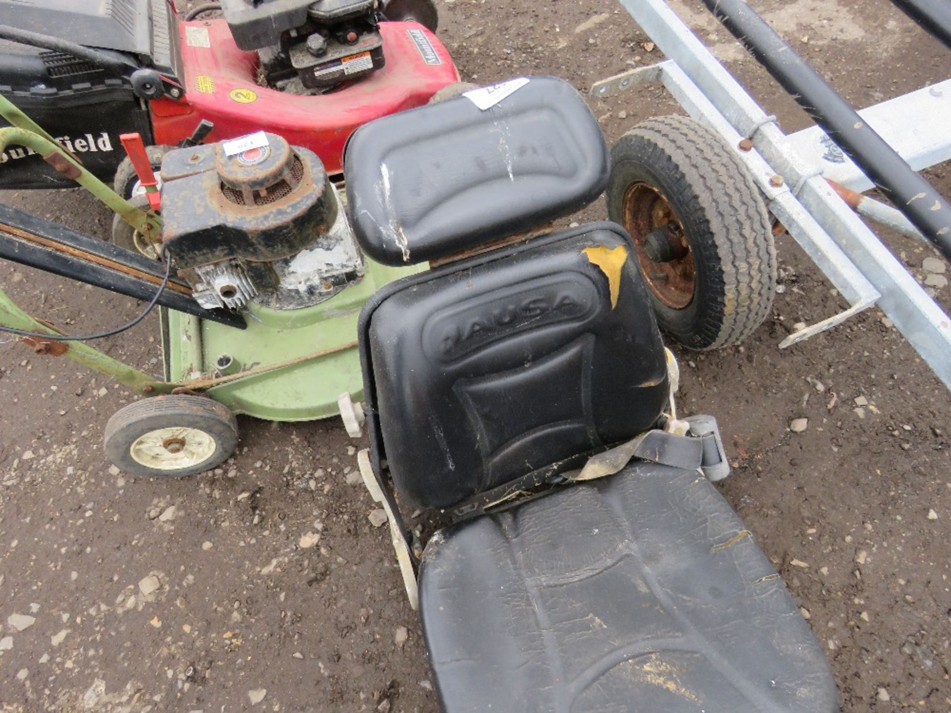 AUSA MACHINE/DUMPER SEAT. - Image 2 of 3