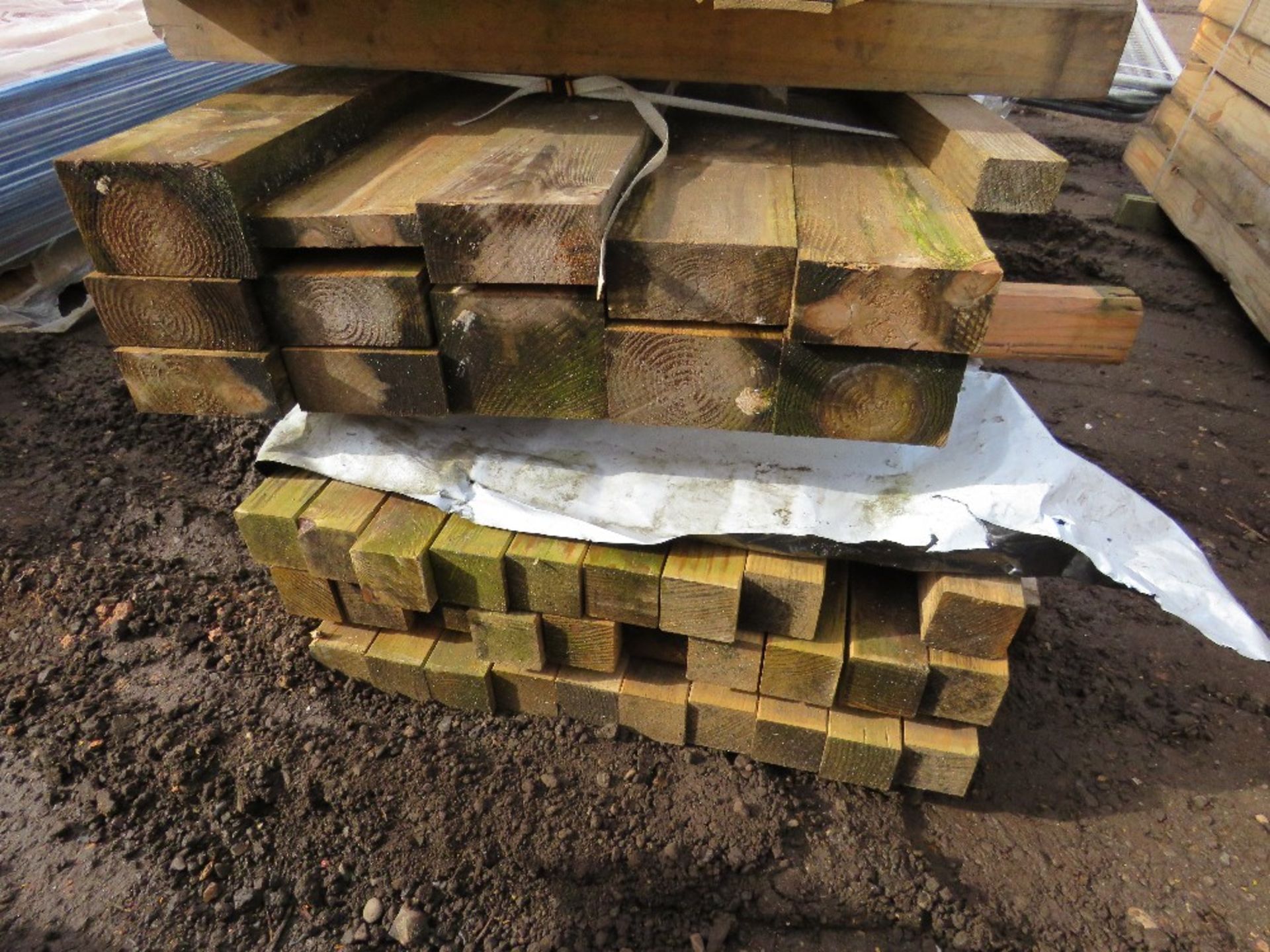 STACK OF MIXED FENCE CLADDING BOARDS ETC. - Image 3 of 4