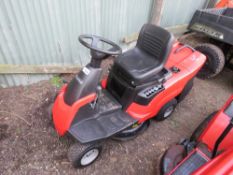 MOUNTFIELD 827H HYDROSTATIC DRIVE RIDE ON MOWER WITH COLLECTOR. WHEN TESTED WAS SEEN TO RUN, DRIVE A