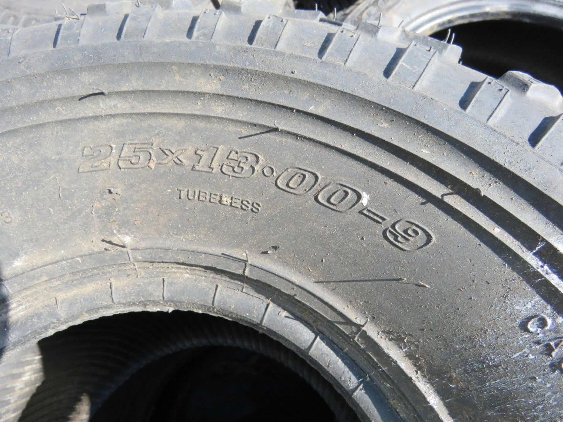 2 X QUAD BIKE/UTILITY TYRES 25X13.00-9, LITTLE SIGN OF USEAGE. - Image 4 of 4