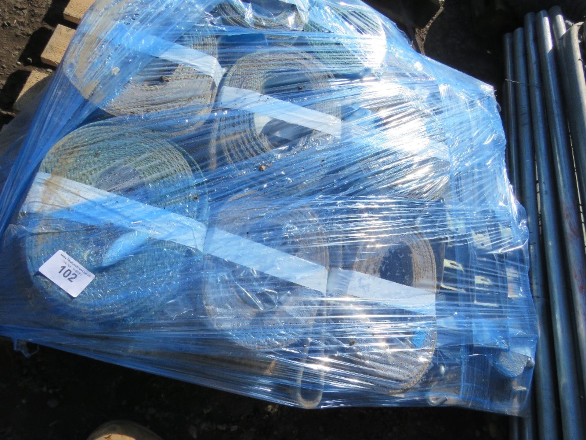 PALLET OF ASSORTED STRAPS AND SLINGS. - Image 4 of 4
