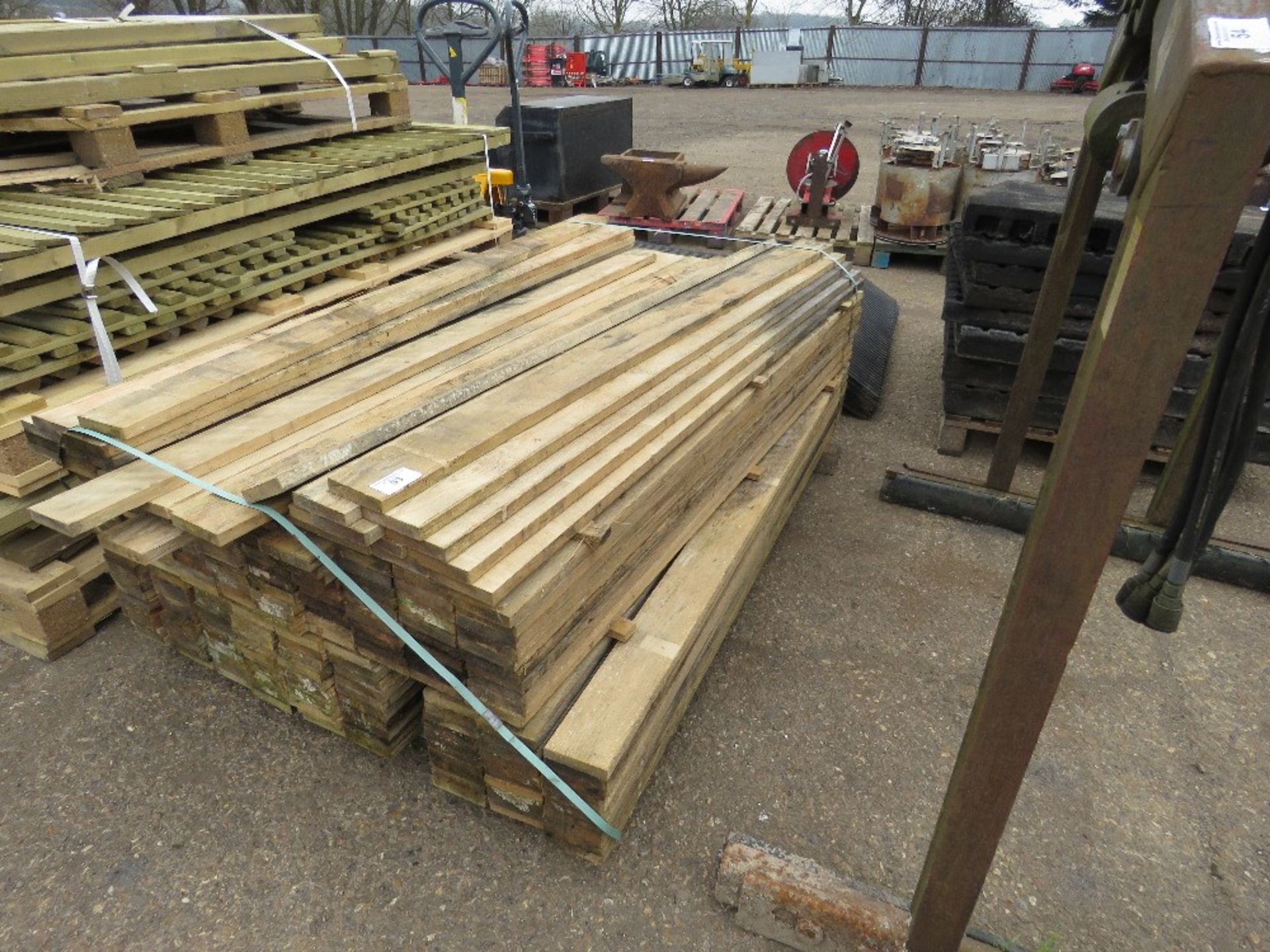 PACK OF TIMBER BOARDS 1.75M X 10CM X 2.5CM APPROX.