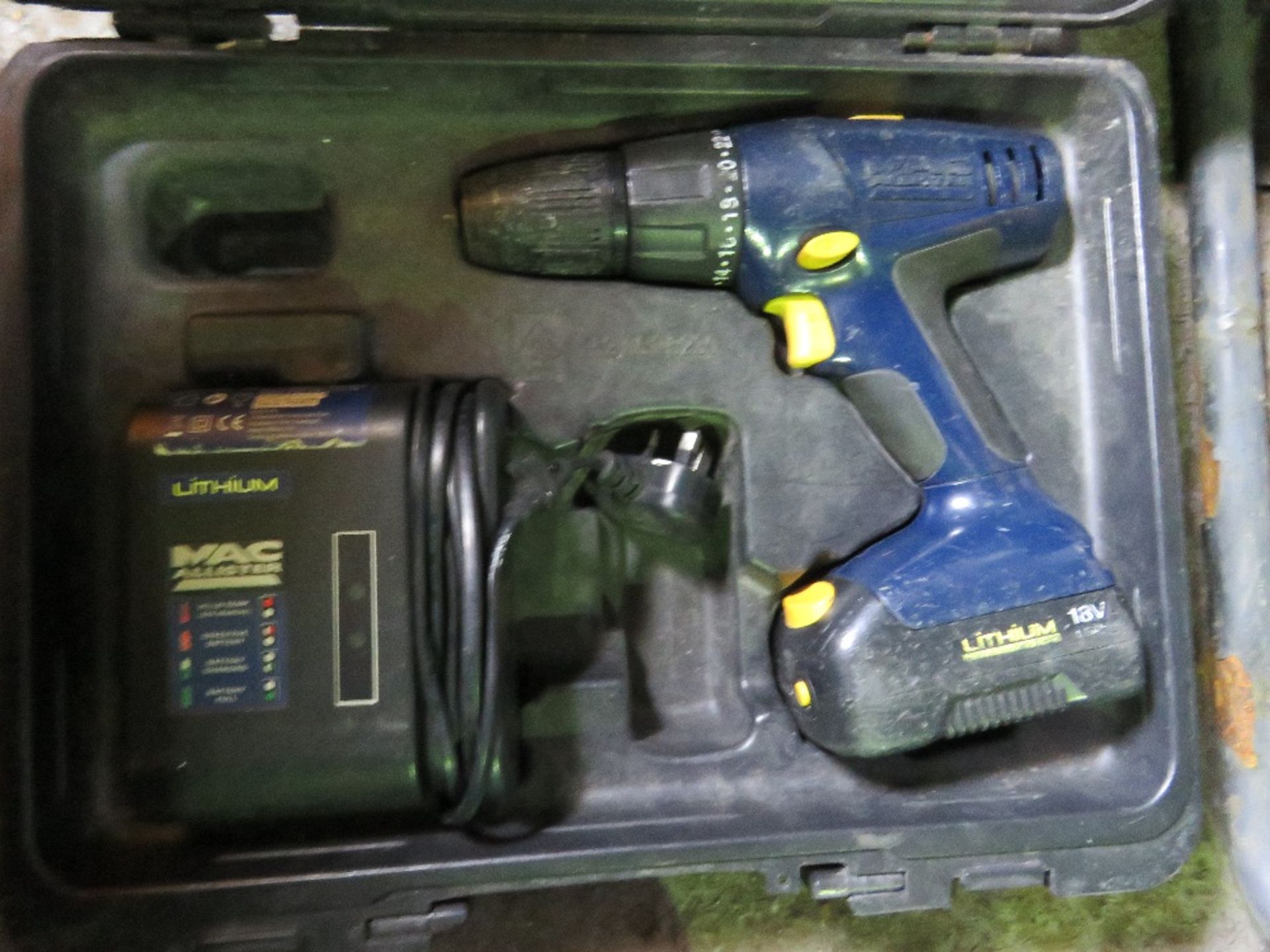 3 X BATTERY DRILLS IN CASES. - Image 3 of 3