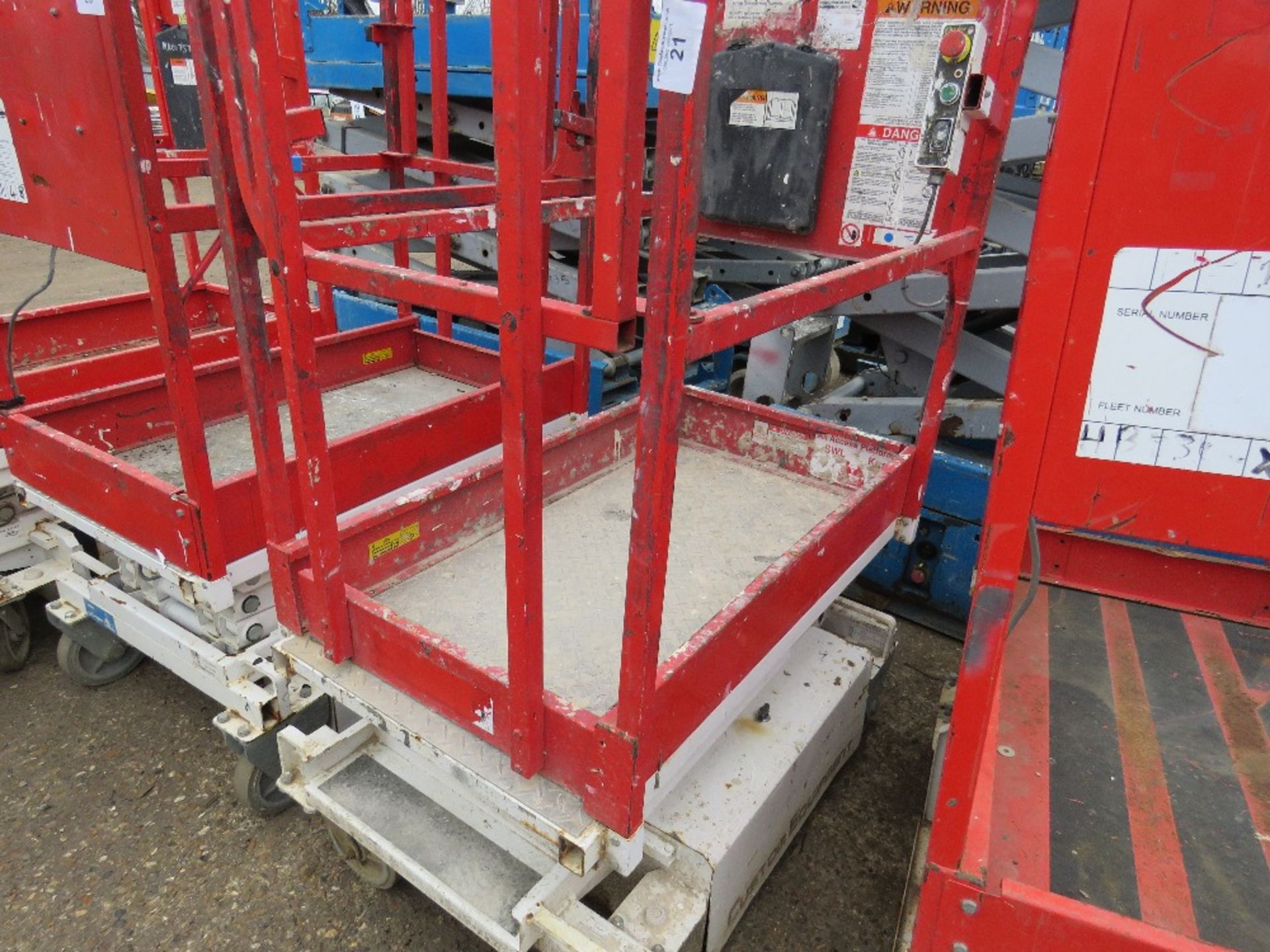 HYBRID HB830 SCISSOR LIFT ACCESS PLATFORM, 14FT MAX WORKING HEIGHT. SN:E0510278. UNTESTED, CONDITION