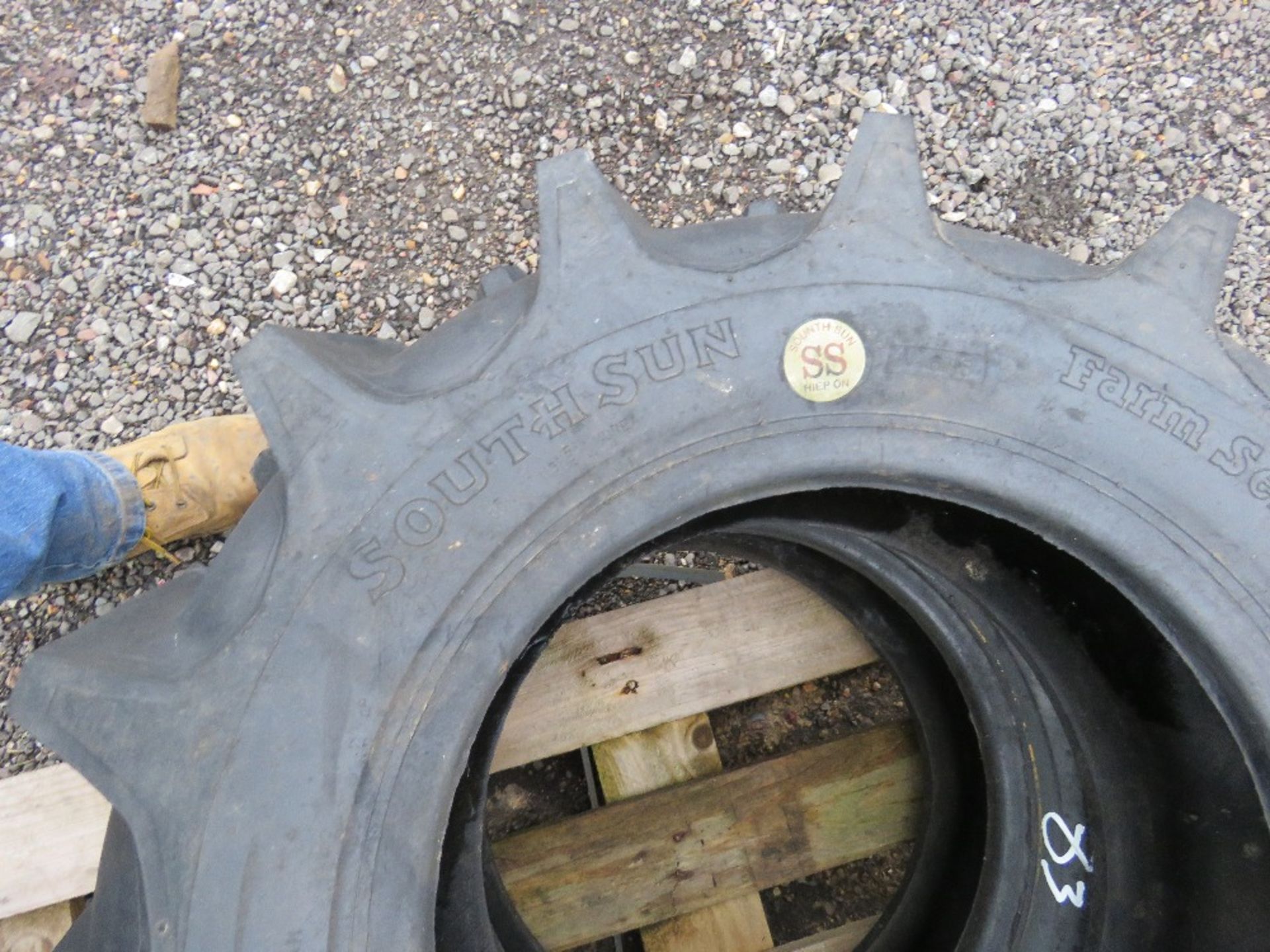 2NO 7-14 AGRICULTURAL COMPACT TRACTOR TYRES, LITTLE USED. - Image 2 of 3