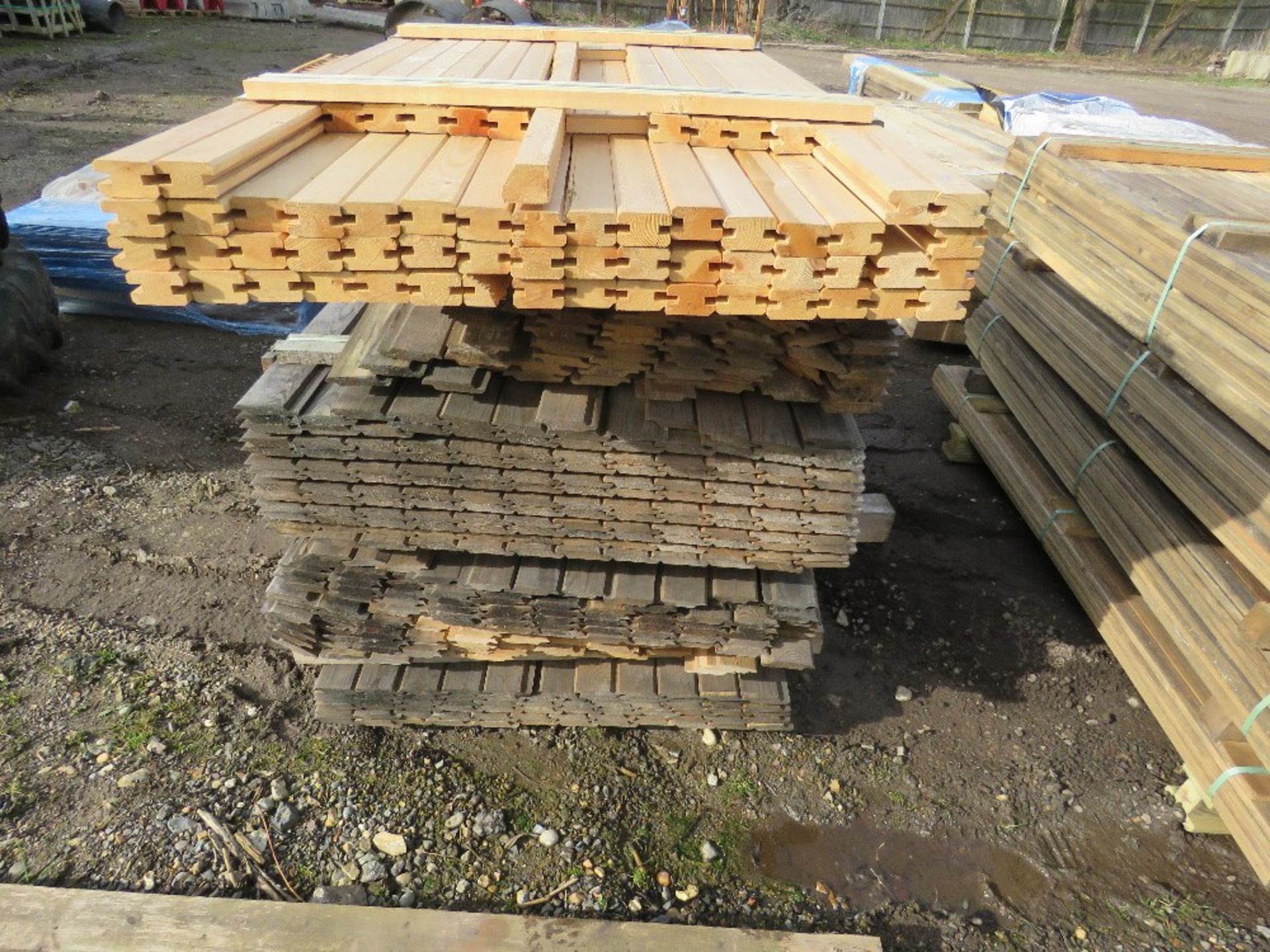 STACK OF SHIPLAP TIMBER CLADDING BOARDS 1.4-1.8M APPROX. - Image 2 of 3