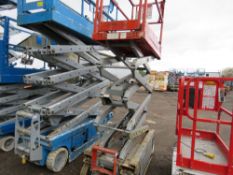 SKYJACK SJ111 3219 SCISSOR LIFT ACCESS PLATFORM, YEAR 2011. SN:22022493. WHEN TESTED WAS SEEN TO DRI