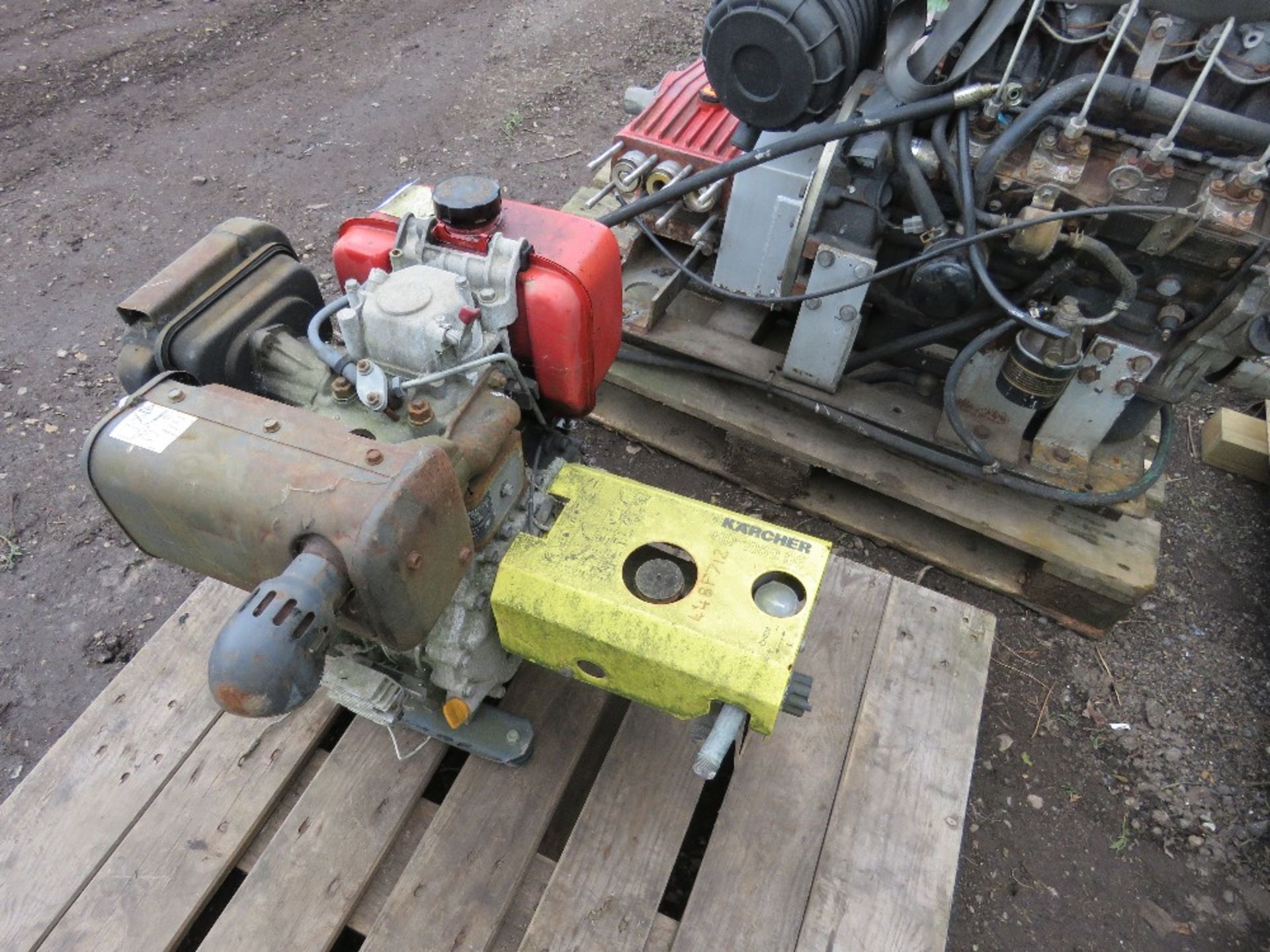 YANMAR SINGLE CYLINDER DIESEL ENGINE WITH KARCHER WASHER PUMP HEAD ATTACHED. - Image 2 of 2