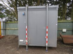 JACKLEGGED PORTABLE SHOWER BLOCK UNIT, 8FT X 8FT APPROX.