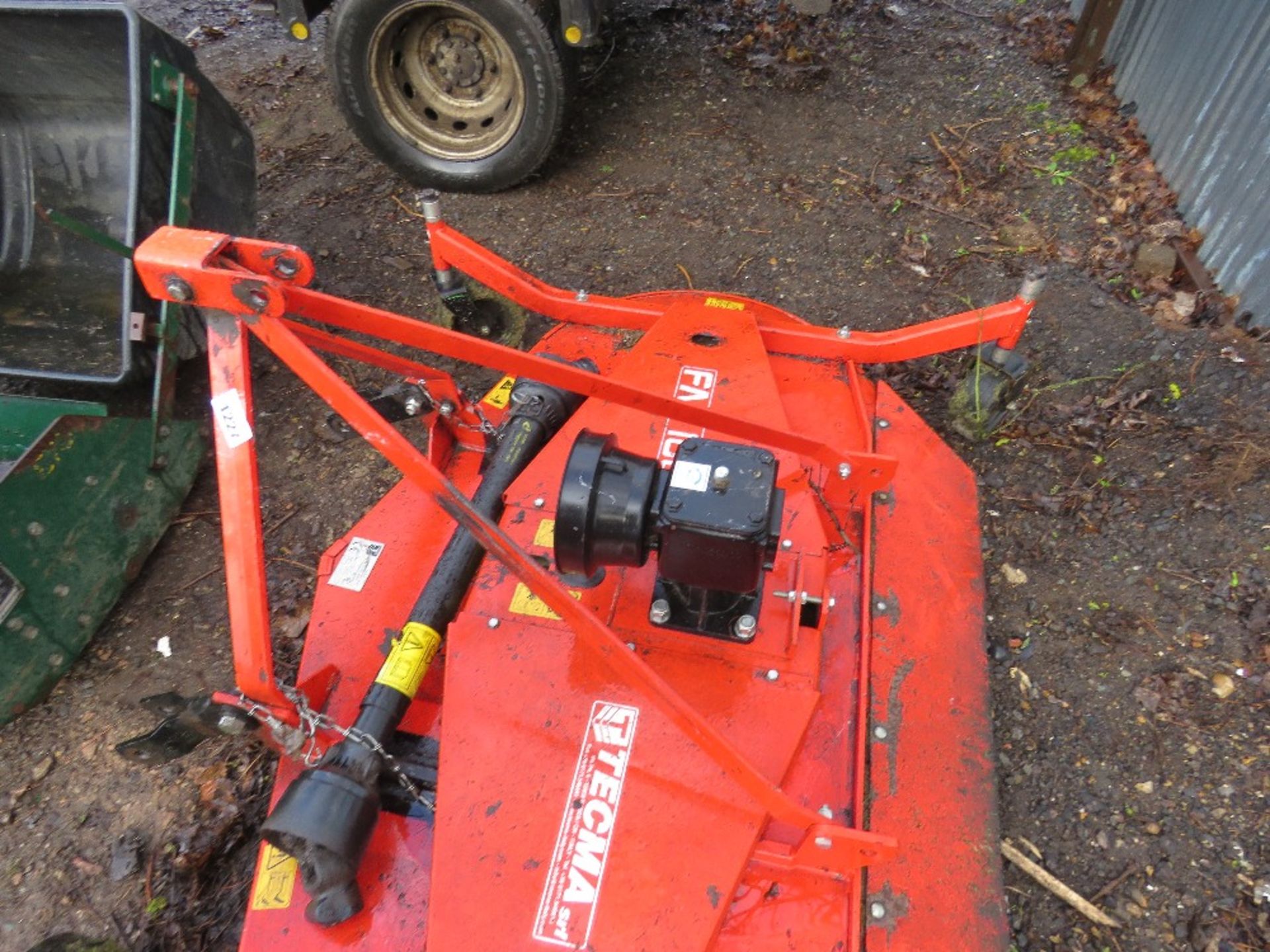 TECMA FM180 6FT TRACTOR MOUNTED FINISHING MOWER, YEAR 2015 WITH PTO. - Image 2 of 3