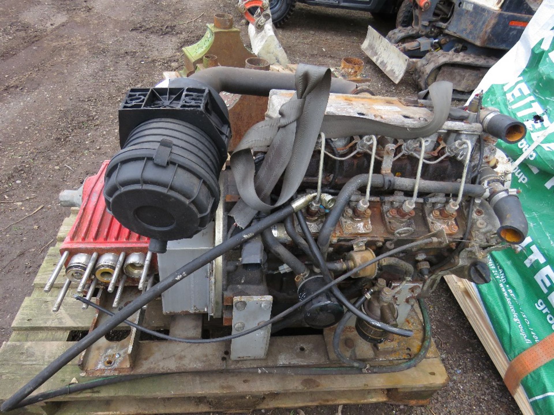 ISUZU 4 CYLINDER DIESEL ENGINE, USED ON A HIGH PRESSURE WASHER UNIT. - Image 3 of 3