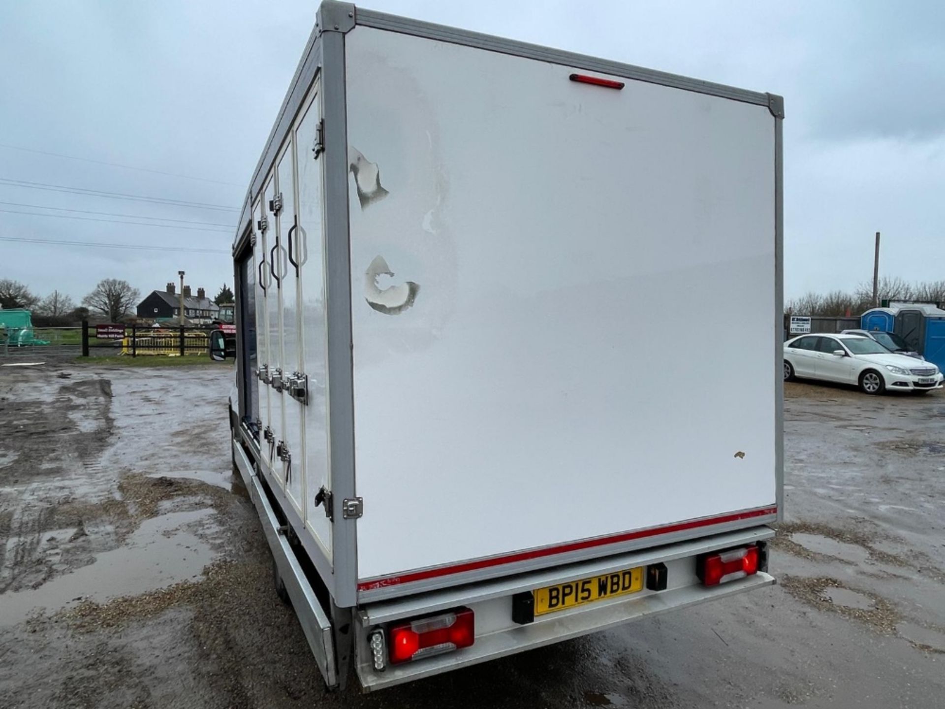 IVECO CONTROLLED TEMPERATURE DELIVERY BOX VAN REG:BP15 WBD. AUTOMATIC GEARBOX. WITH V5. - Image 5 of 17