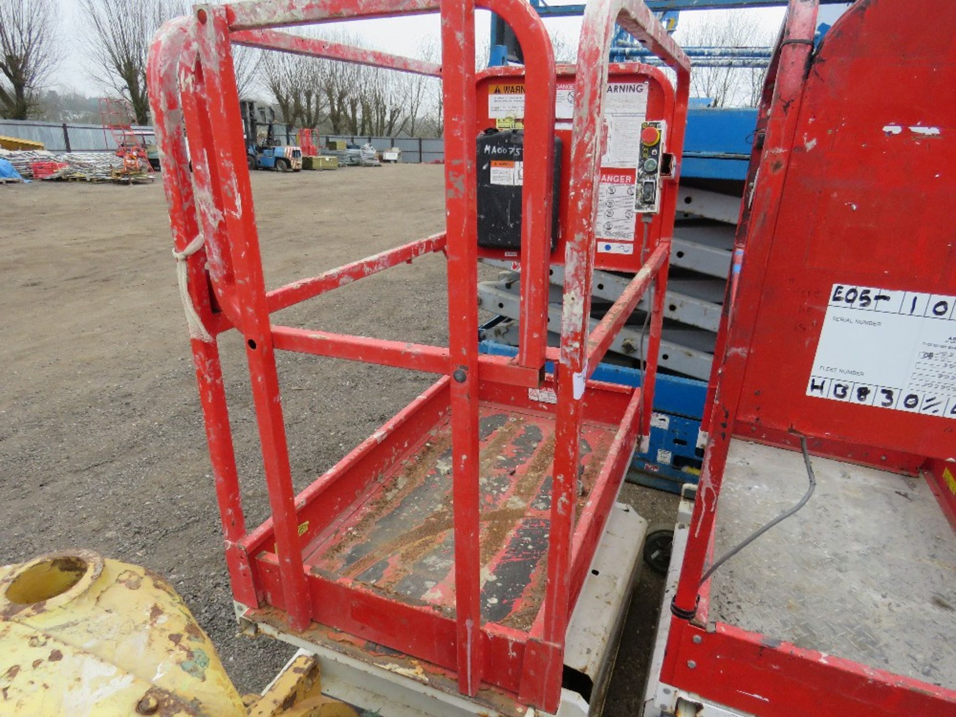 HYBRID HB830 SCISSOR LIFT ACCESS PLATFORM, 14FT MAX WORKING HEIGHT. SN:E0510052.