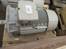 1 X INDUSTRIAL 15KW RATED ELECTRIC MOTOR, SOURCED FROM DEPOT CLEARANCE.