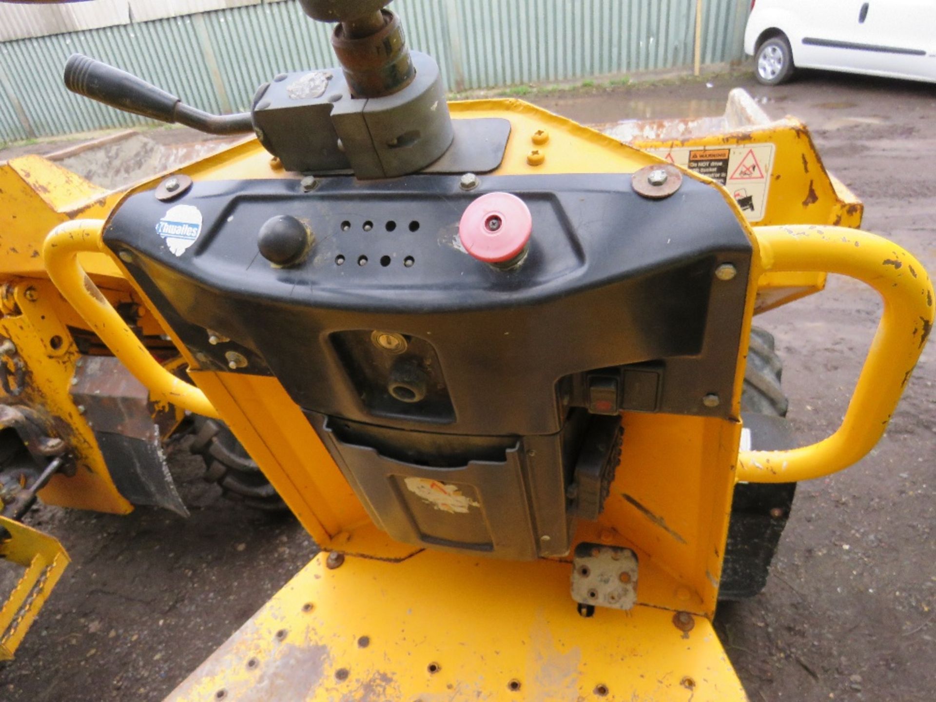 THWAITES 1 TONNE HIGH TIP DUMPER, YEAR 2004. 2776 REC HOURS. SN: SLCMZ01ZZ402A5433. - Image 7 of 8