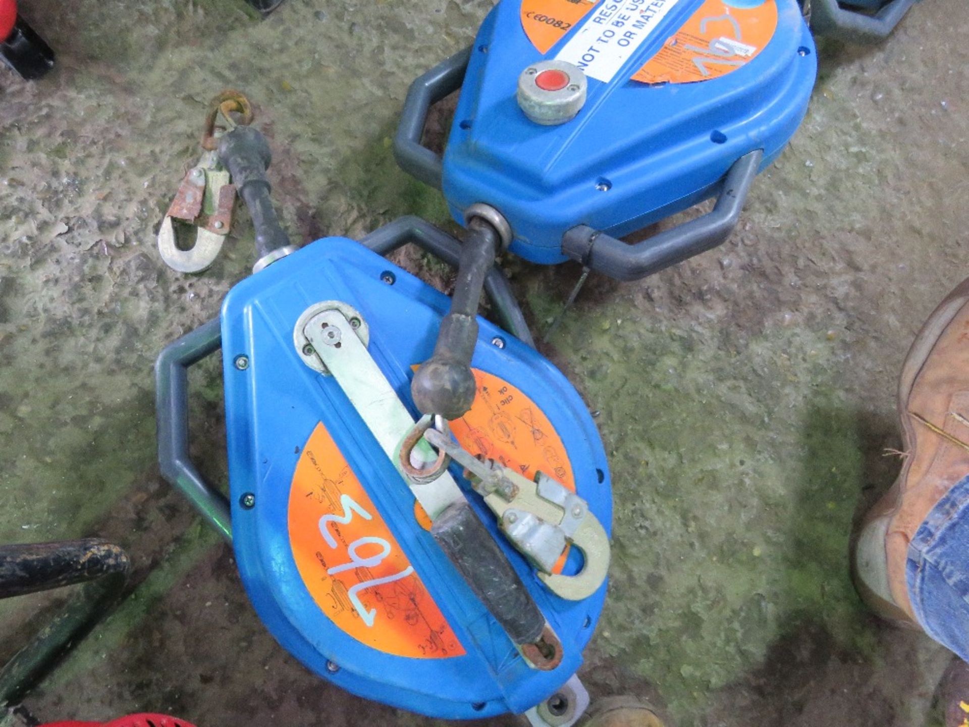 3 X MAN RECOVERY WINCHES, UNTESTED. - Image 2 of 3