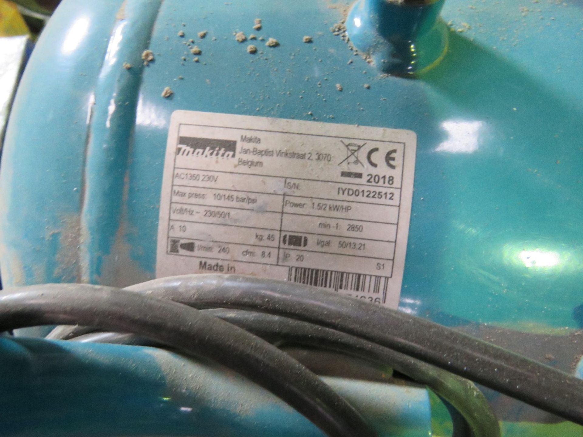 MAKITA 240 VOLT MINI COMPRESSOR. UNTESTED, CONDITION UNKNOWN. - Image 2 of 2