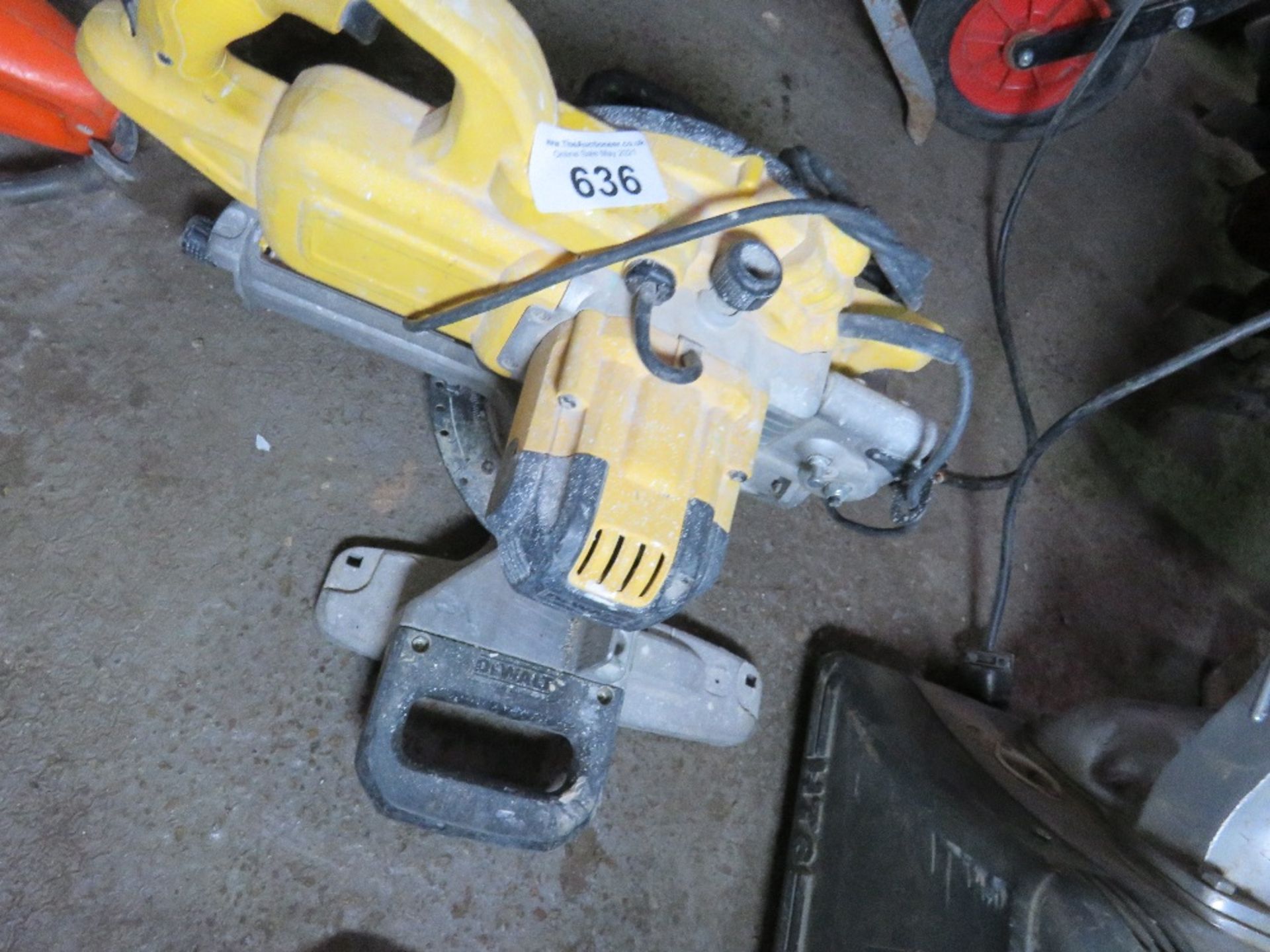 DEWALT 240VOLT MITRE SAW. - Image 2 of 2