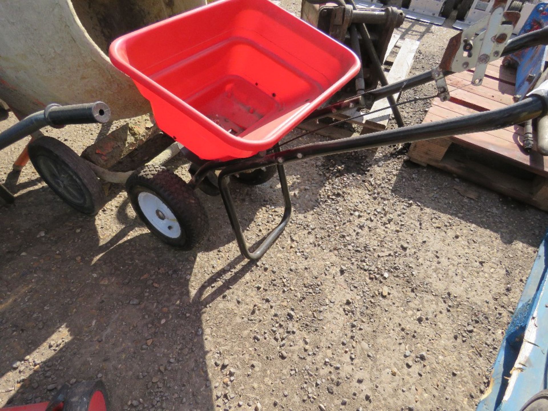 SALT SPREADER BARROW.