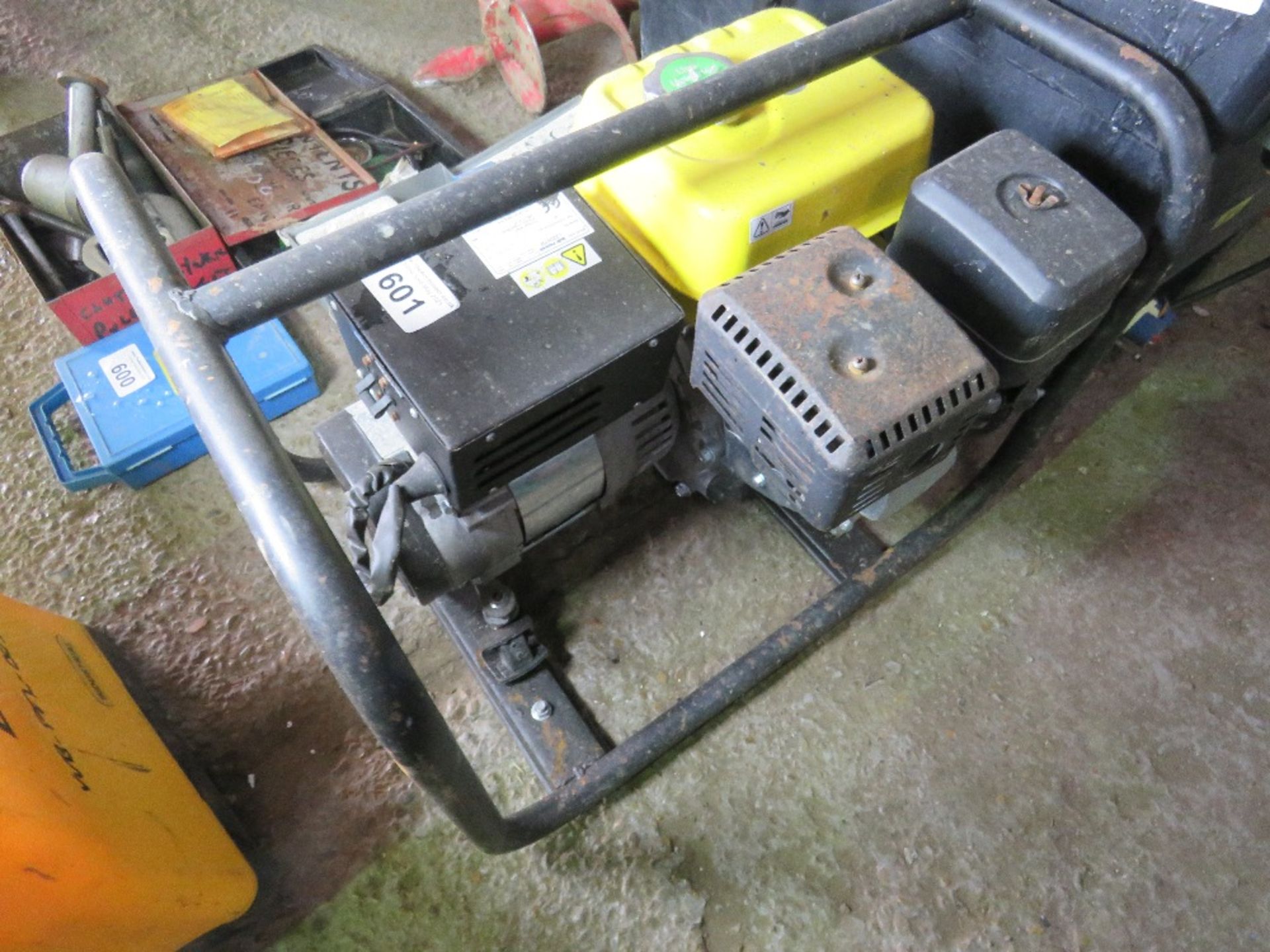 WOLF PETROL GENERATOR.