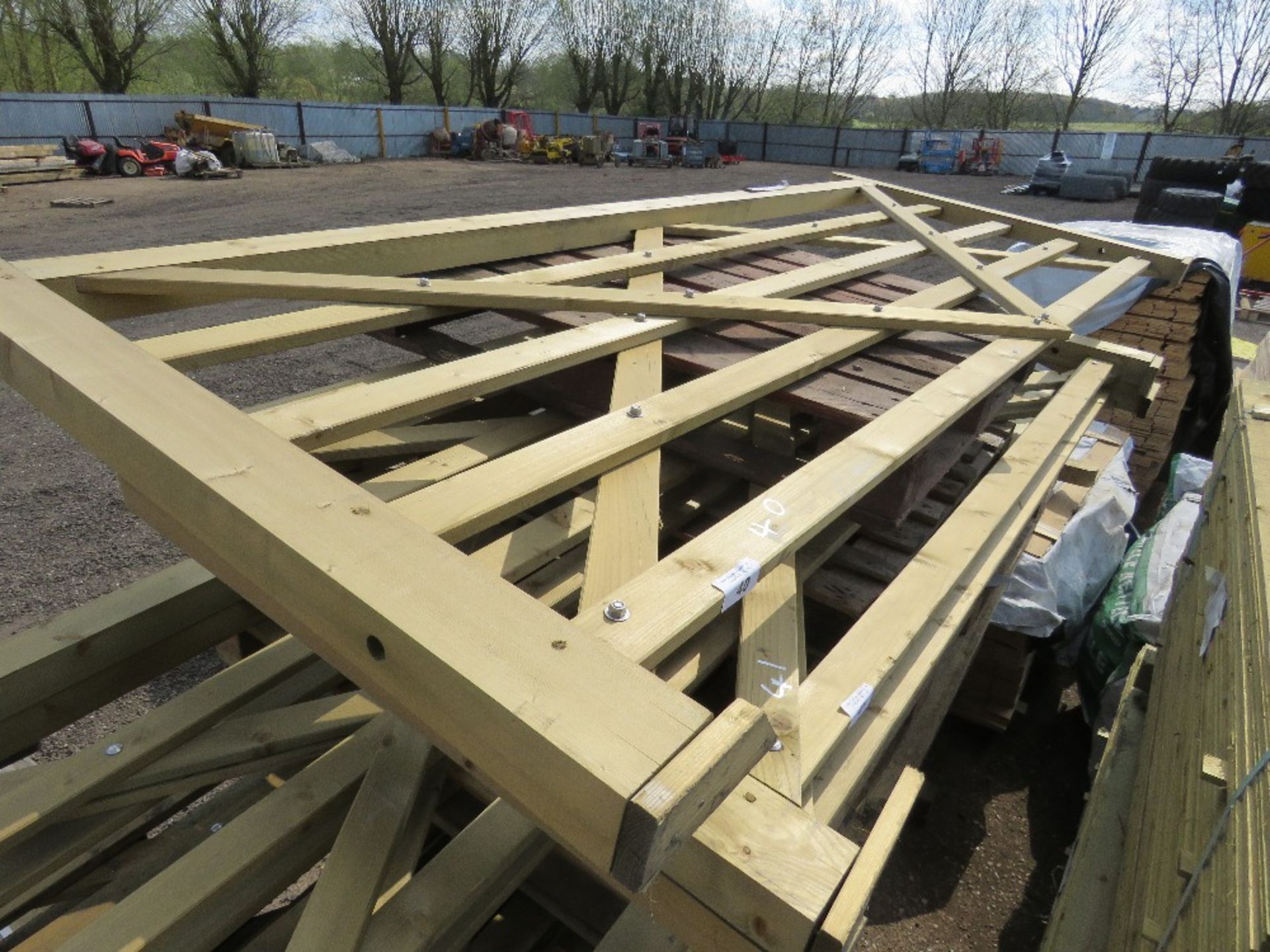 WOODEN FIELD GATE, 3M WIDTH APPROX.