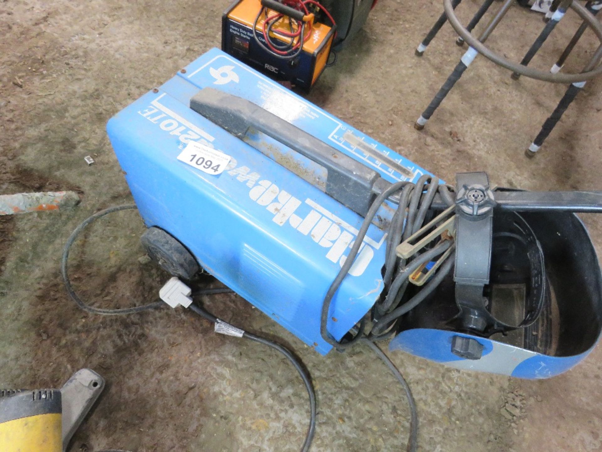 CLARKE 240VOLT ARC WELDER. - Image 3 of 3