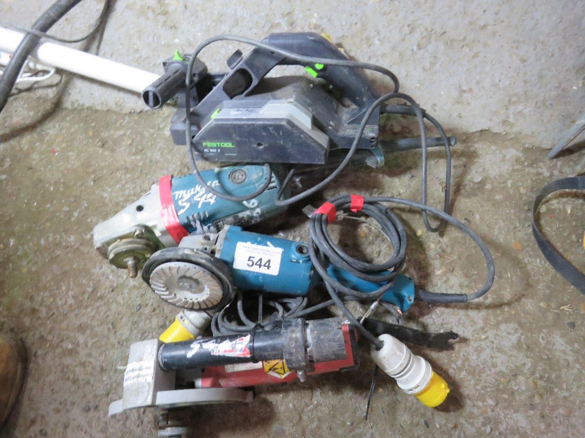 4 X POWER TOOLS: 3 X GRINDERS PLUS A PLANER. - Image 2 of 2