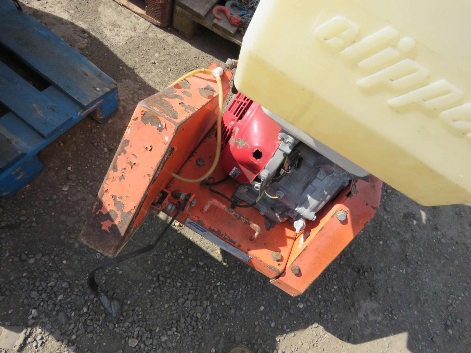 PETROL ENGINED FLOOR SAW. - Image 2 of 3