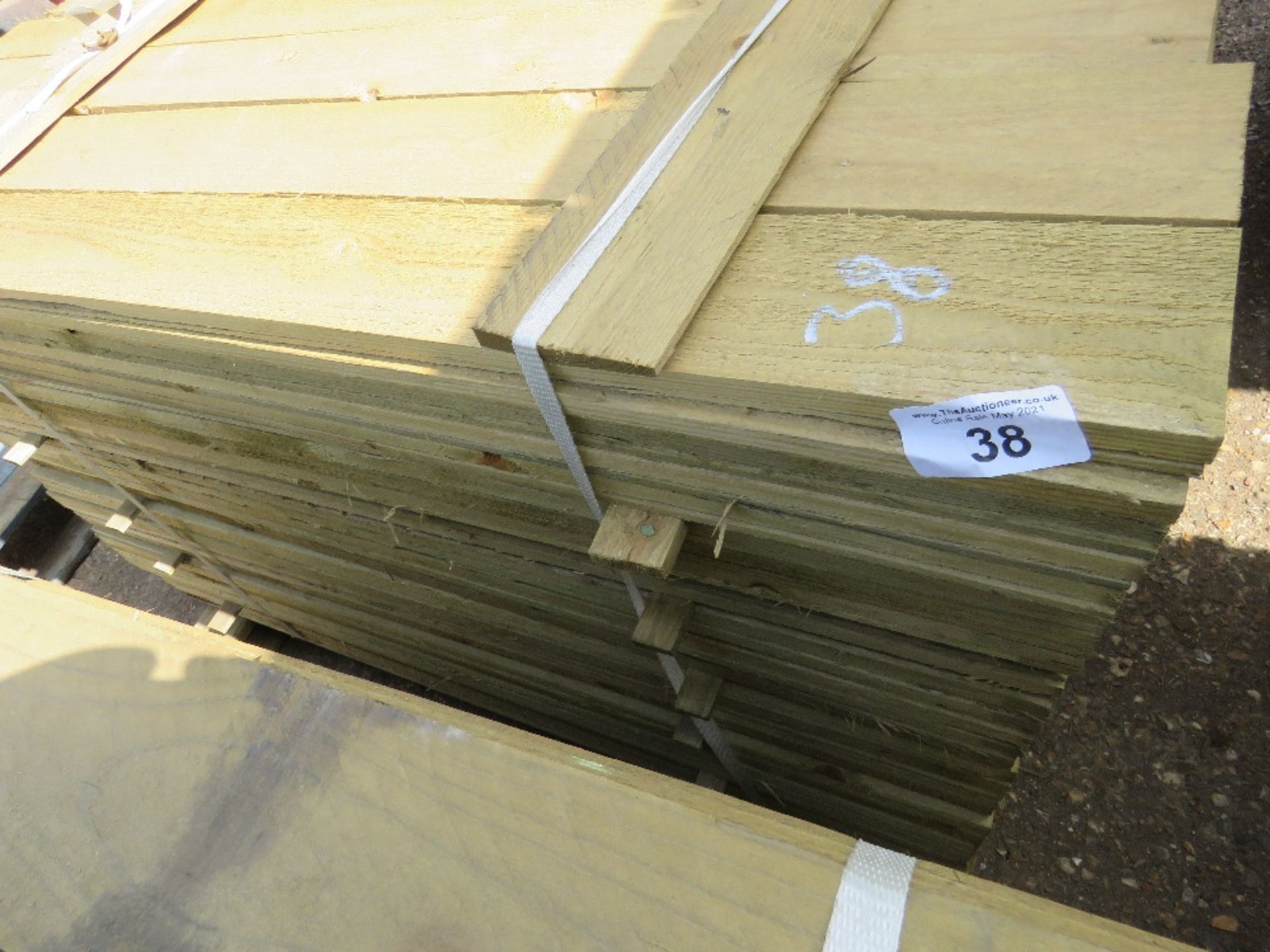 LARGE PACK OF FEATHER EDGE CLADDING TIMBER 1.2M X 10CM APPROX, PRESSURE TREATED. - Image 2 of 4
