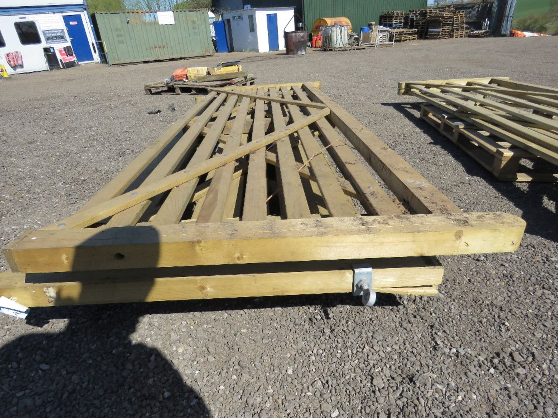 2 X WOODEN FIELD GATES, 3.6M WIDTH APPROX.(ONE HAS A DAMAGED SIDE RAIL AT THE BOTTOM) - Image 8 of 8
