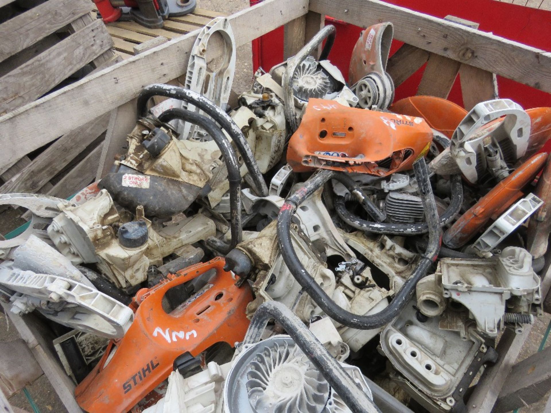STILLAGE OF STIHL SAW PARTS AND SPARES. - Image 3 of 4