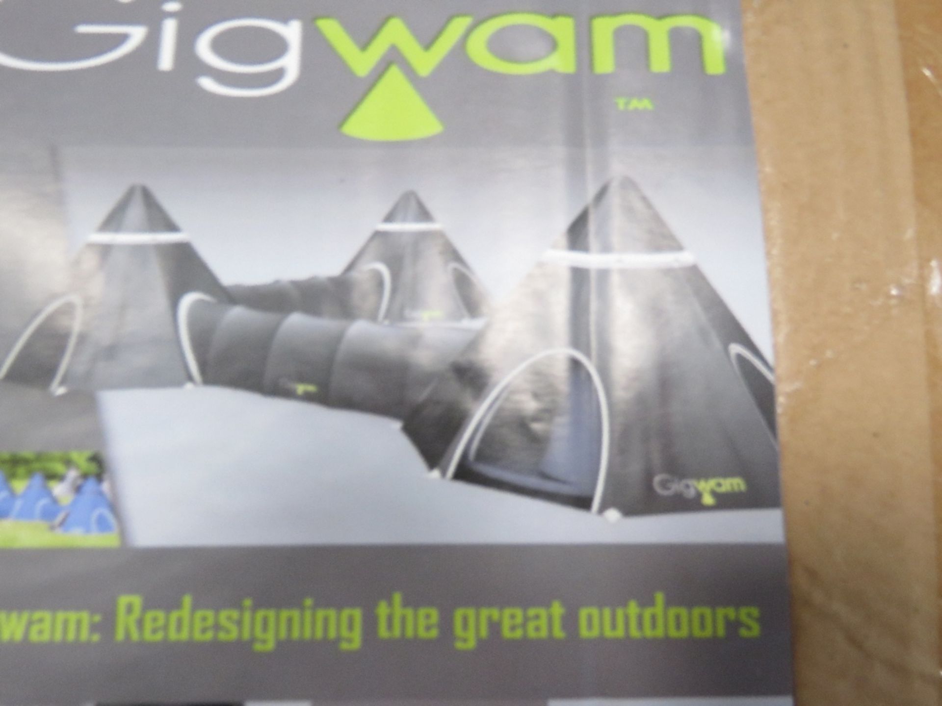 GIGWAM TENTS: 3 X BOXES CONTAINING 3 TENTS IN EACH. IDEAL FOR FESTIVALS ETC, THE TENTS HAVE A MAIN " - Image 2 of 3